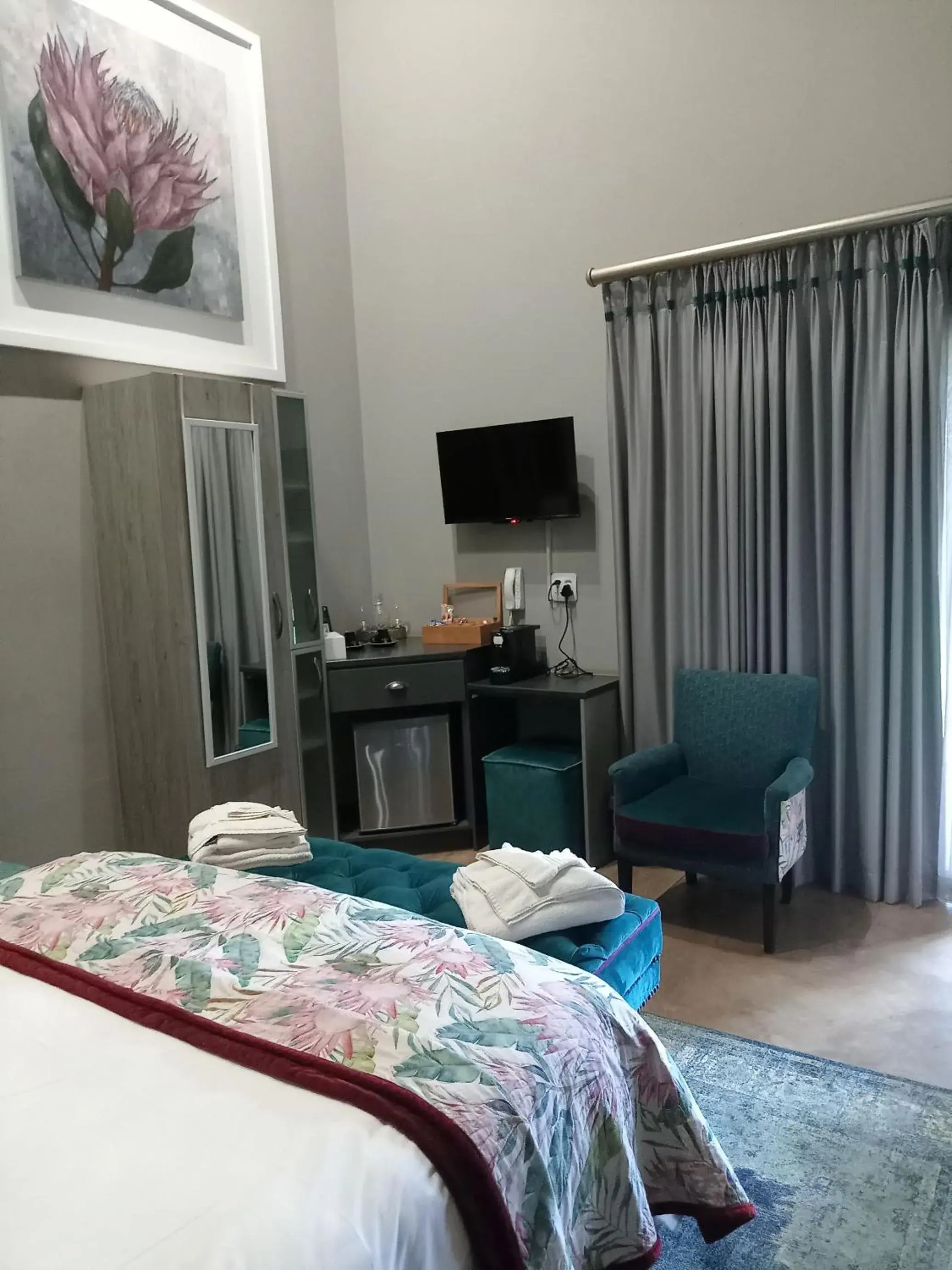 King Room with Pool View in Kilima Private Game Reserve & Spa King Room with Pool View in Kilima Private Game Reserve & Spa