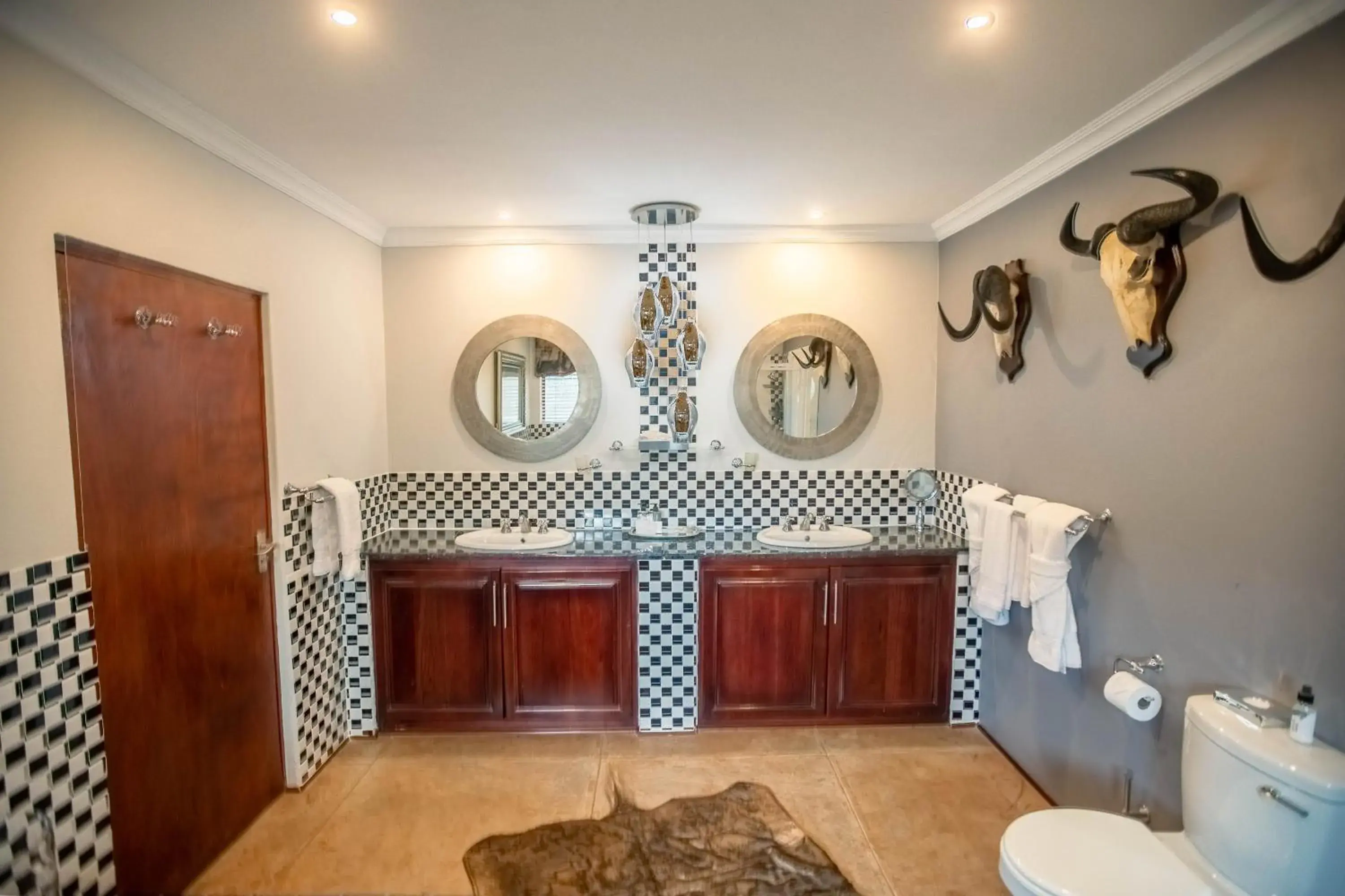 King Suite in Kilima Private Game Reserve & Spa King Suite in Kilima Private Game Reserve & Spa