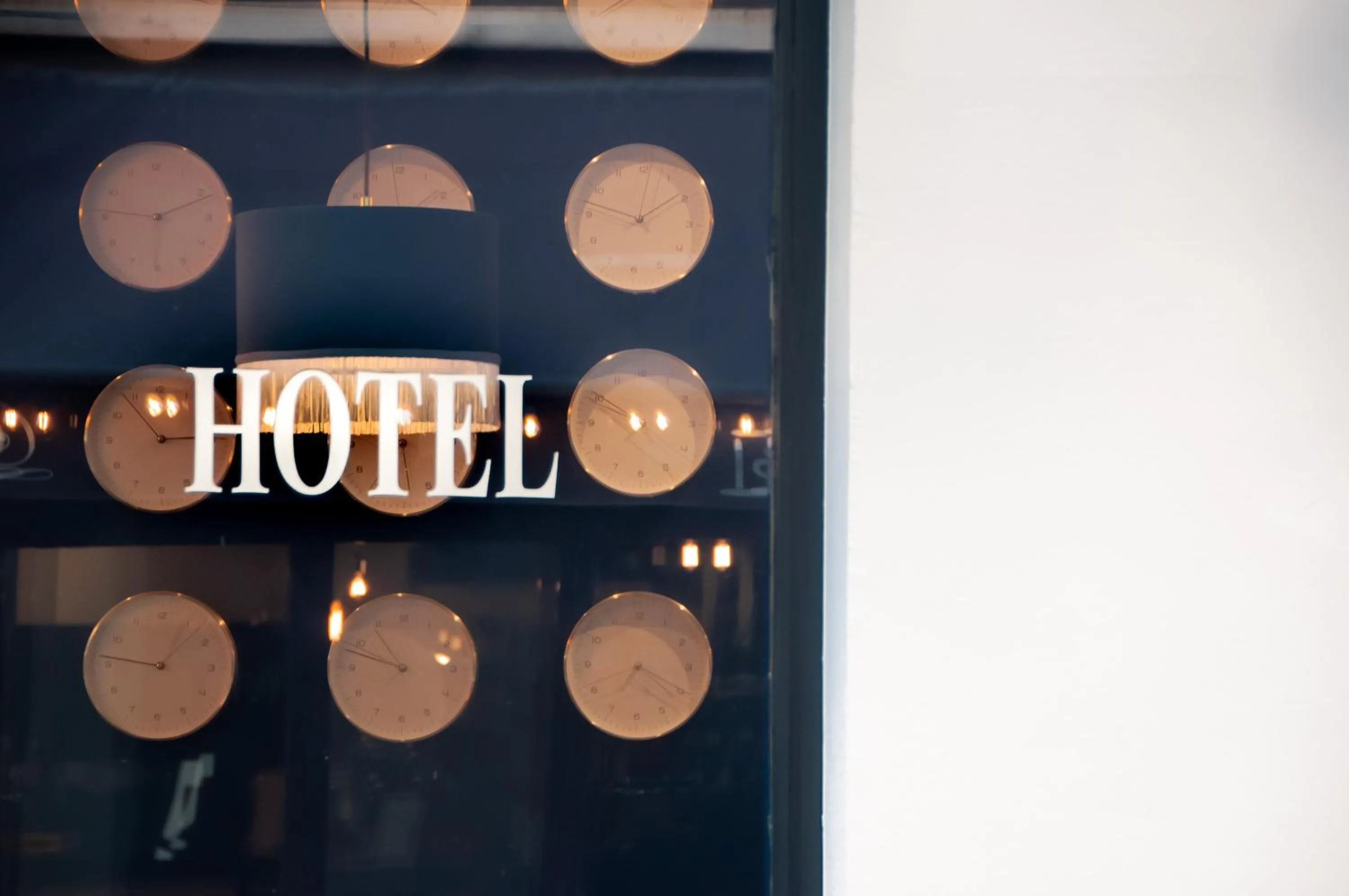 Property logo or sign in Hôtel Petit Saint-Honoré