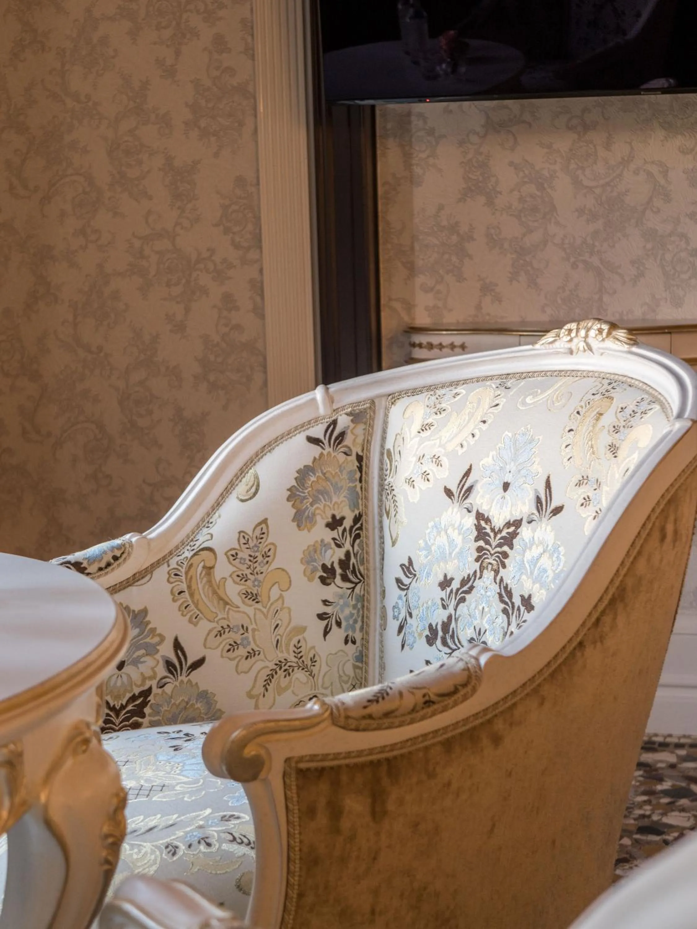 Bedroom in EGO' Boutique Hotel - The Silk Road