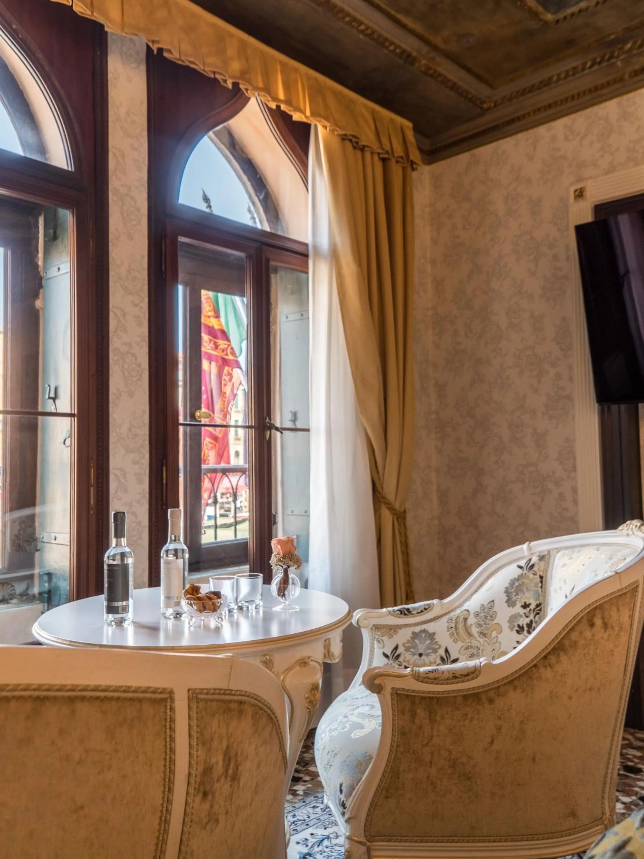 Bedroom in EGO' Boutique Hotel - The Silk Road