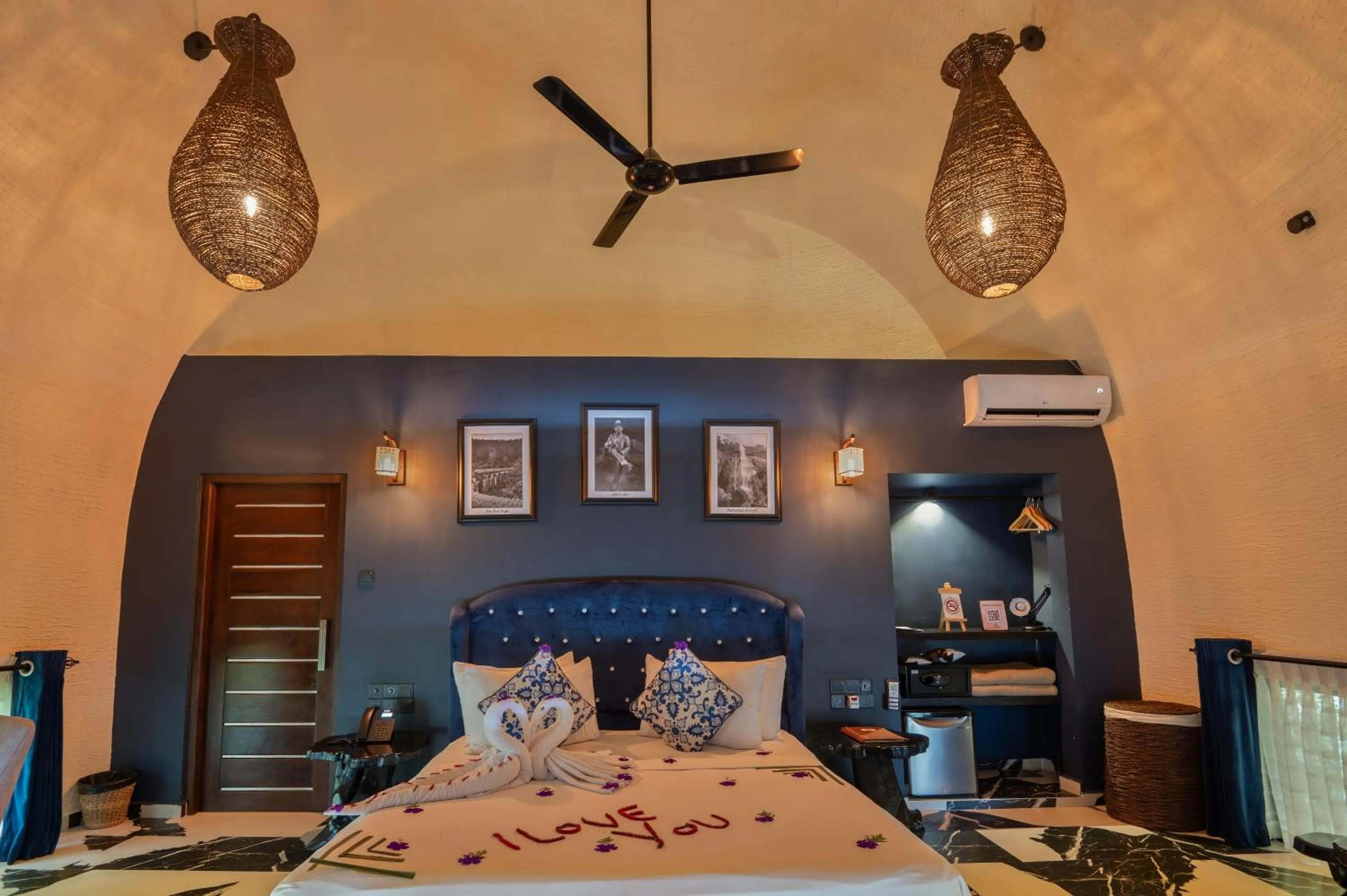 Bed in Dream Cliff Mountain Resort