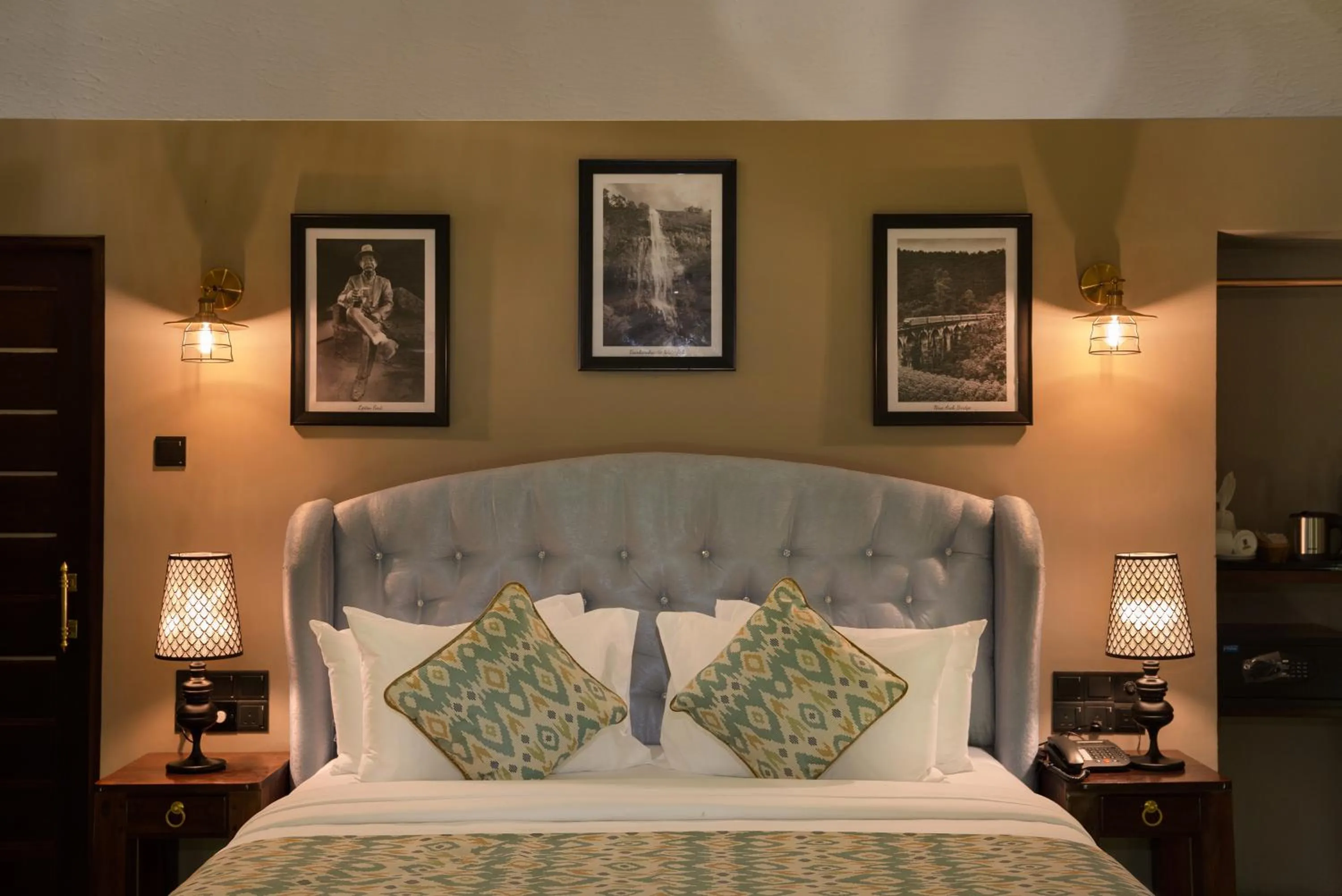 Bed in Dream Cliff Mountain Resort