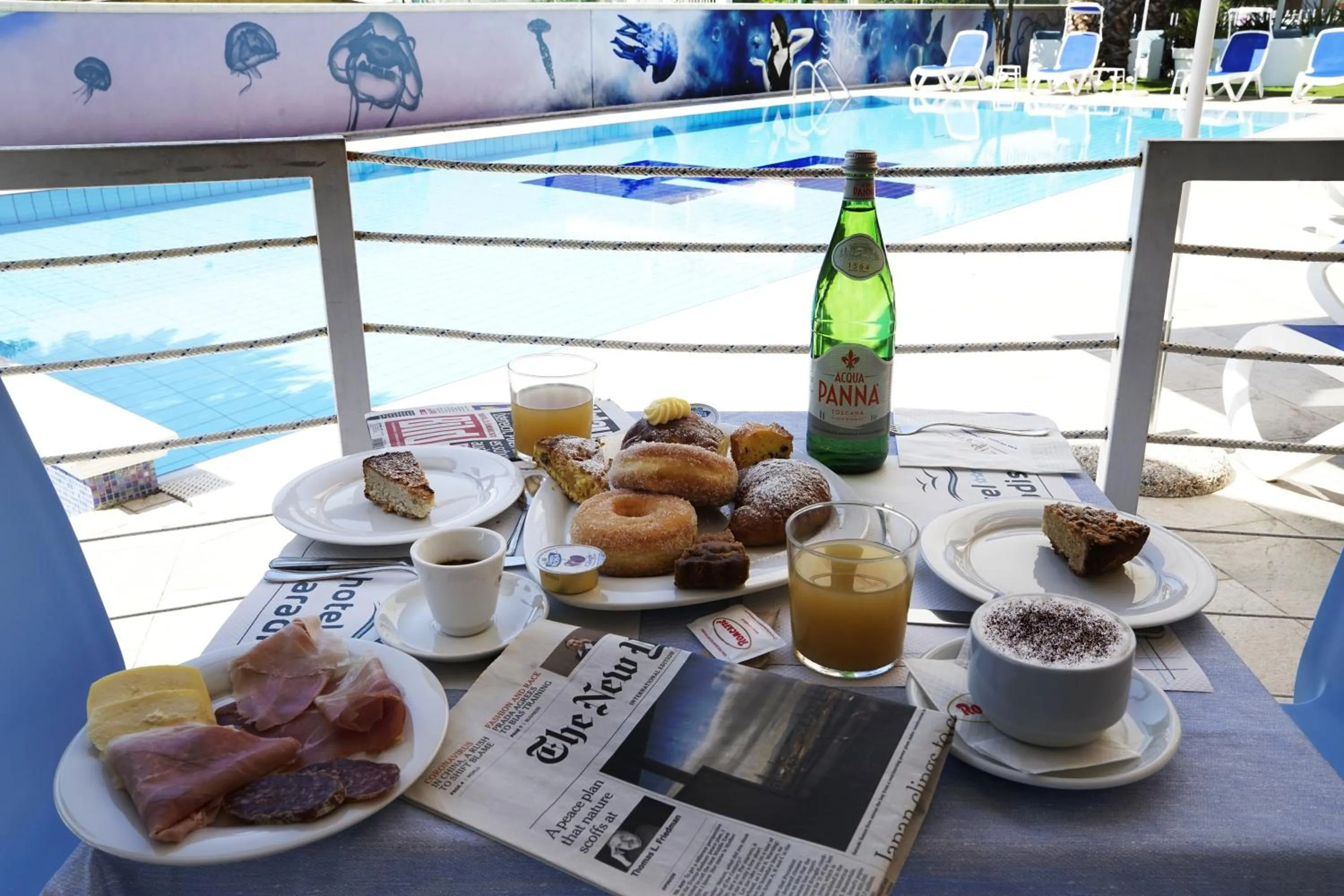 Breakfast in Hotel Paradiso