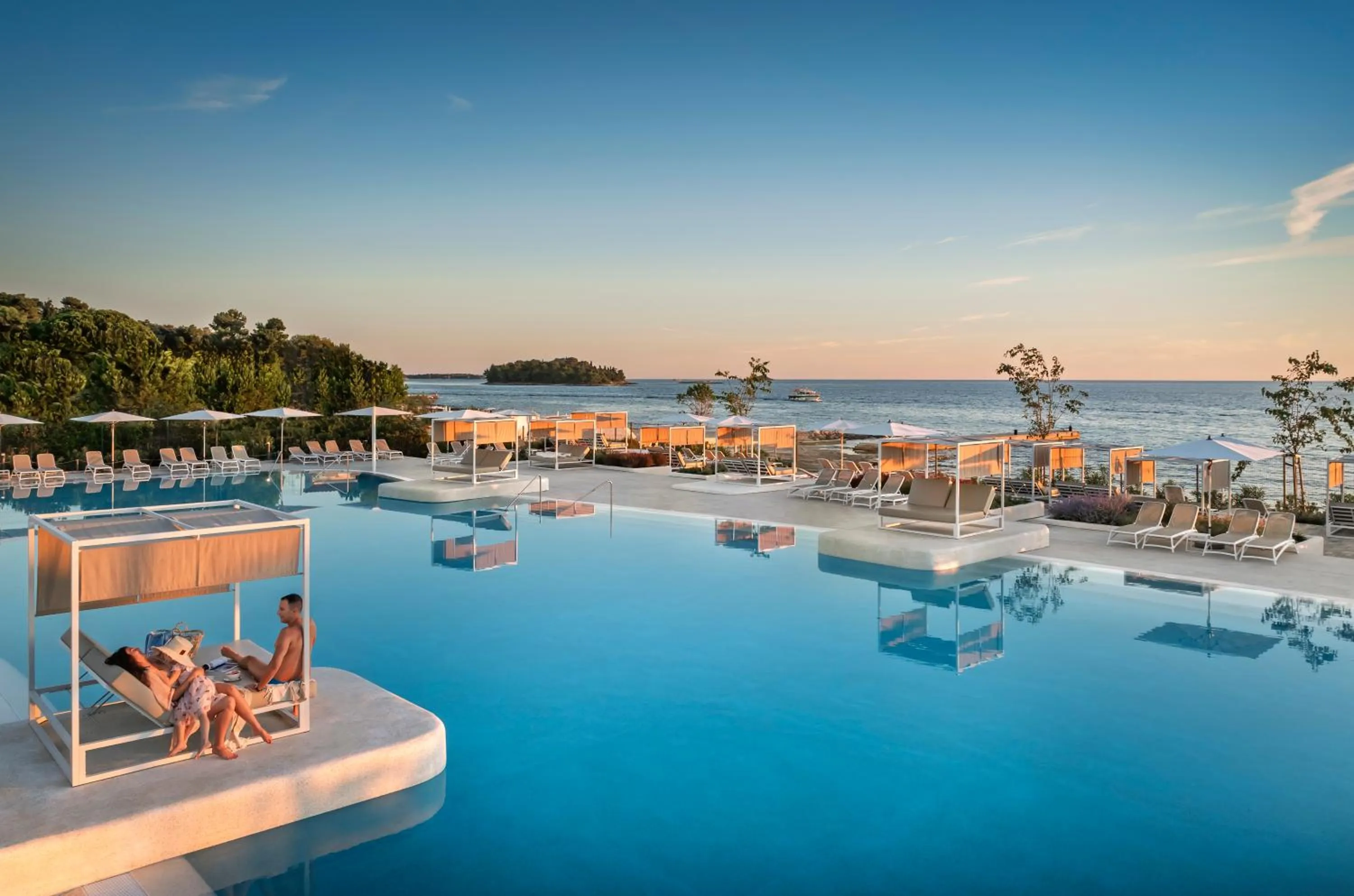 Swimming pool in Maistra Camping Amarin Mobile homes