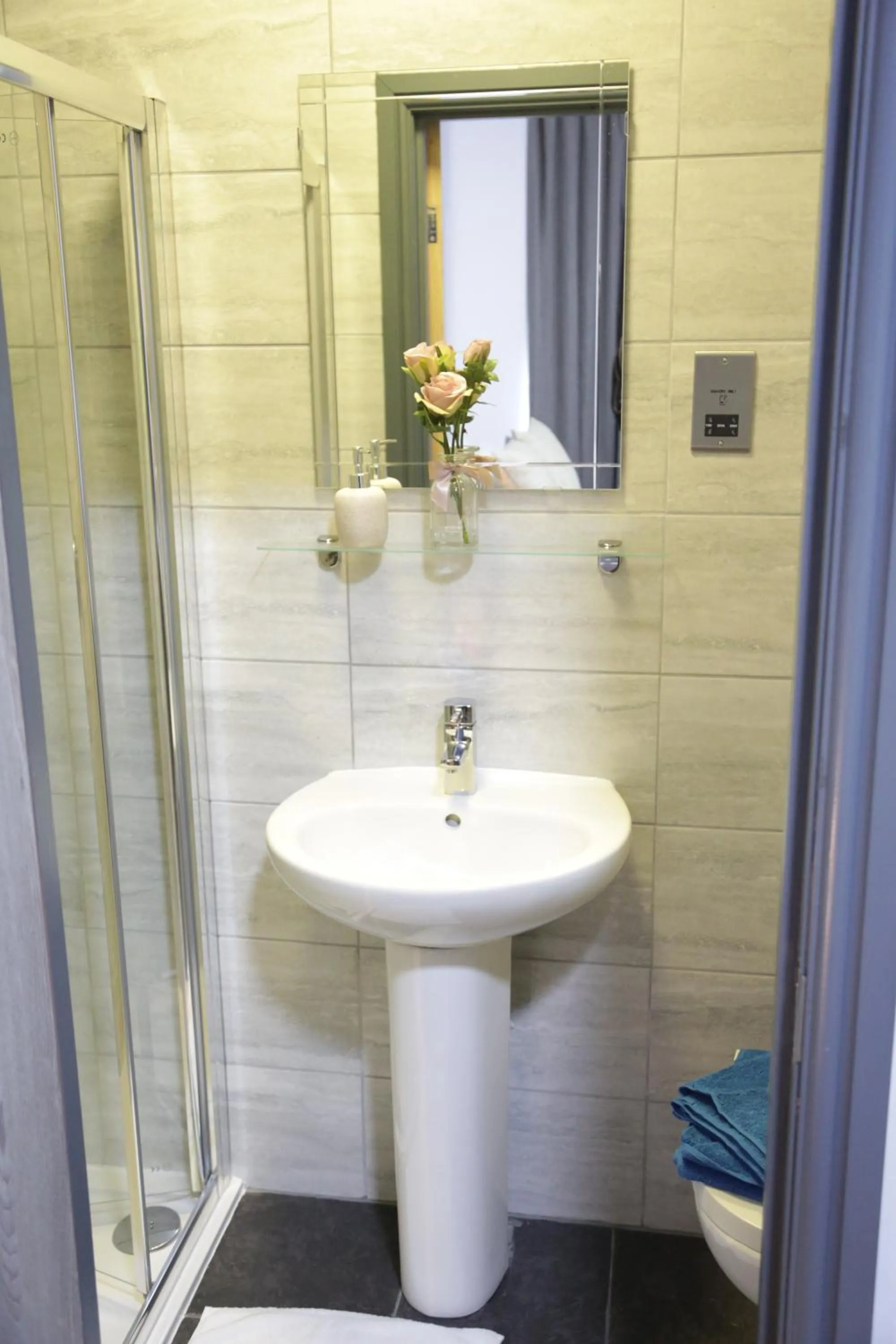 Bathroom in Park City Suites Hotel