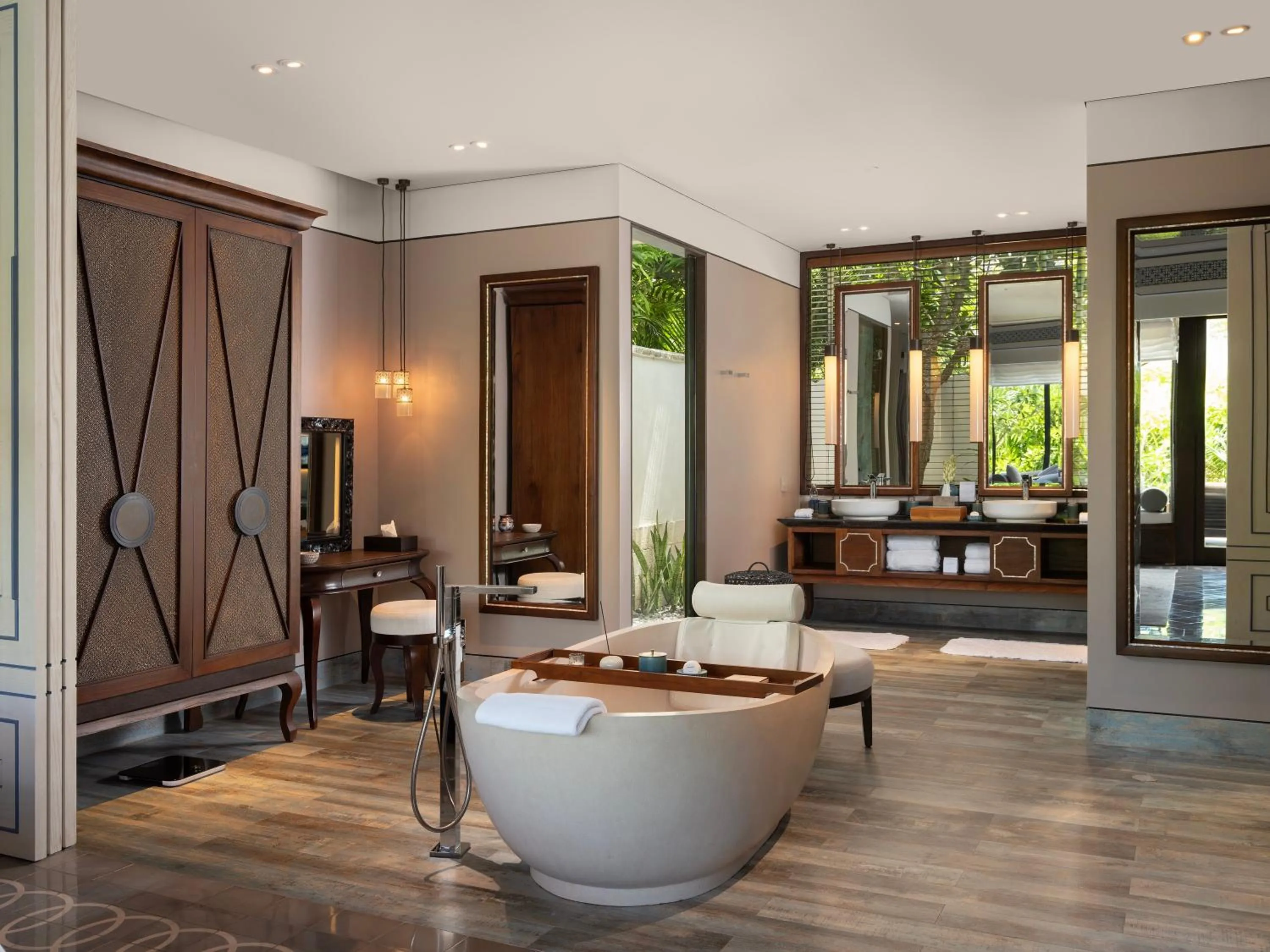 Shower in Jumeirah Bali