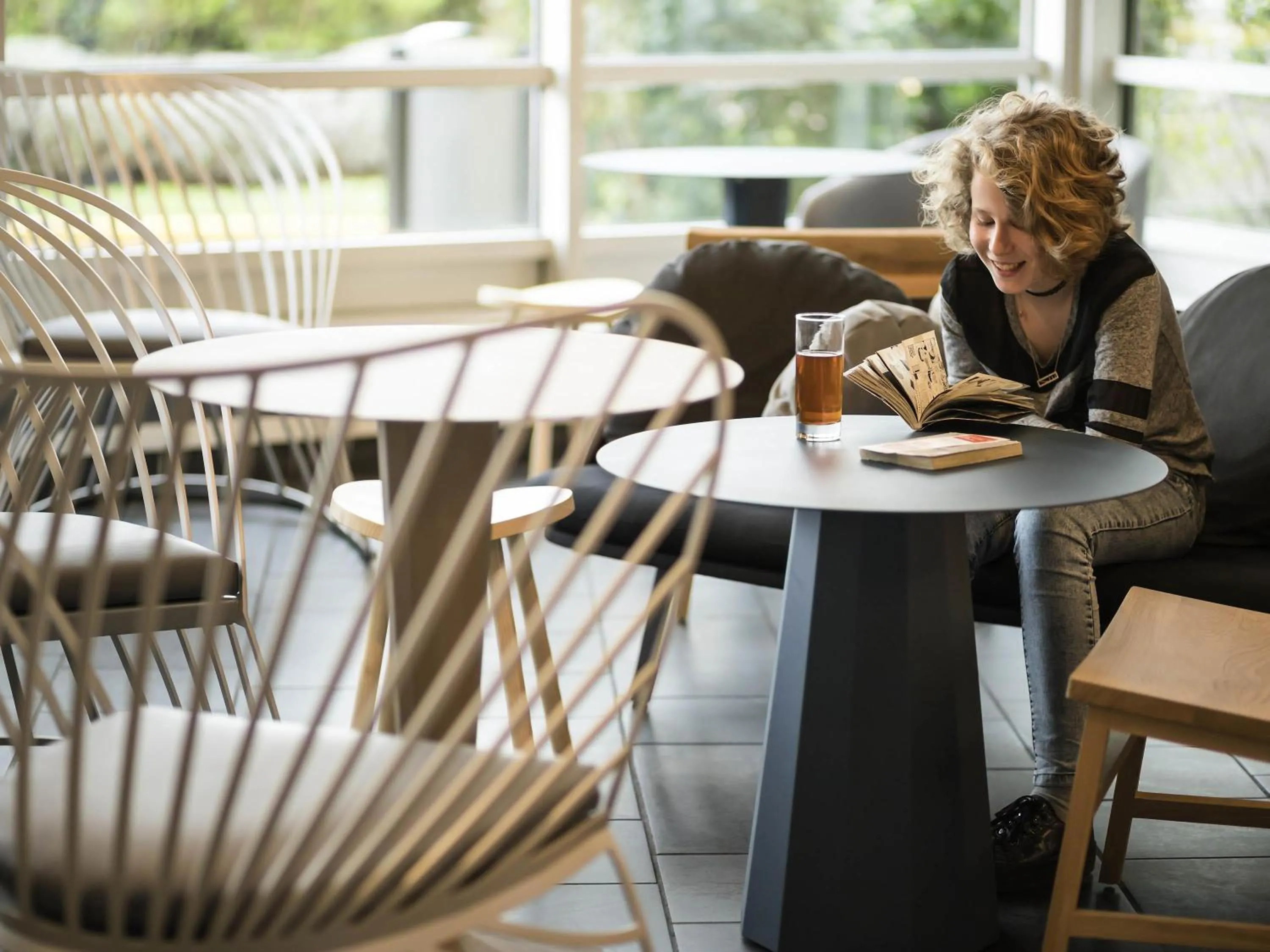 Lounge or bar in Novotel Suites Paris Stade de France