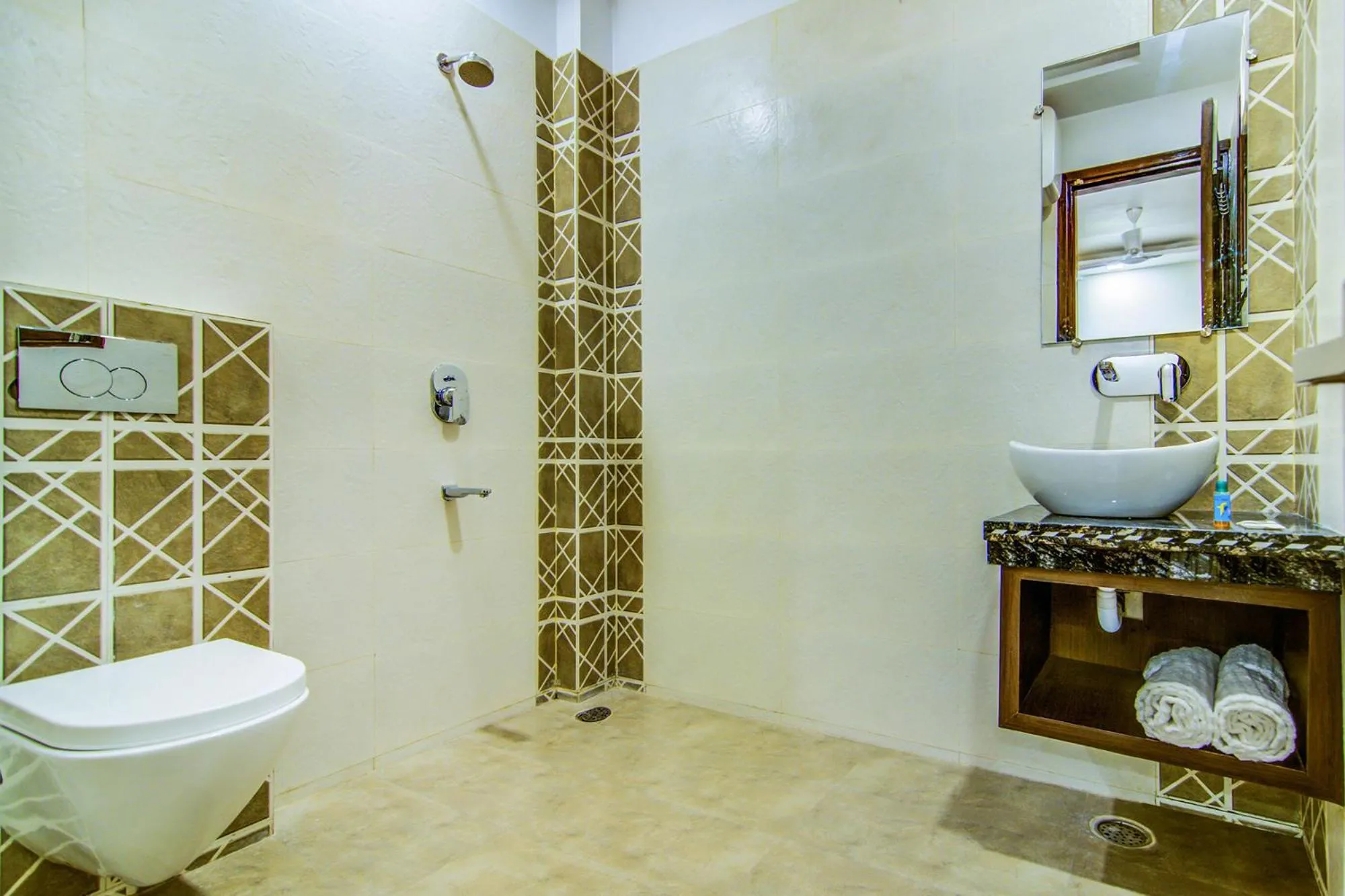 Toilet in FabHotel Nayyar Inn