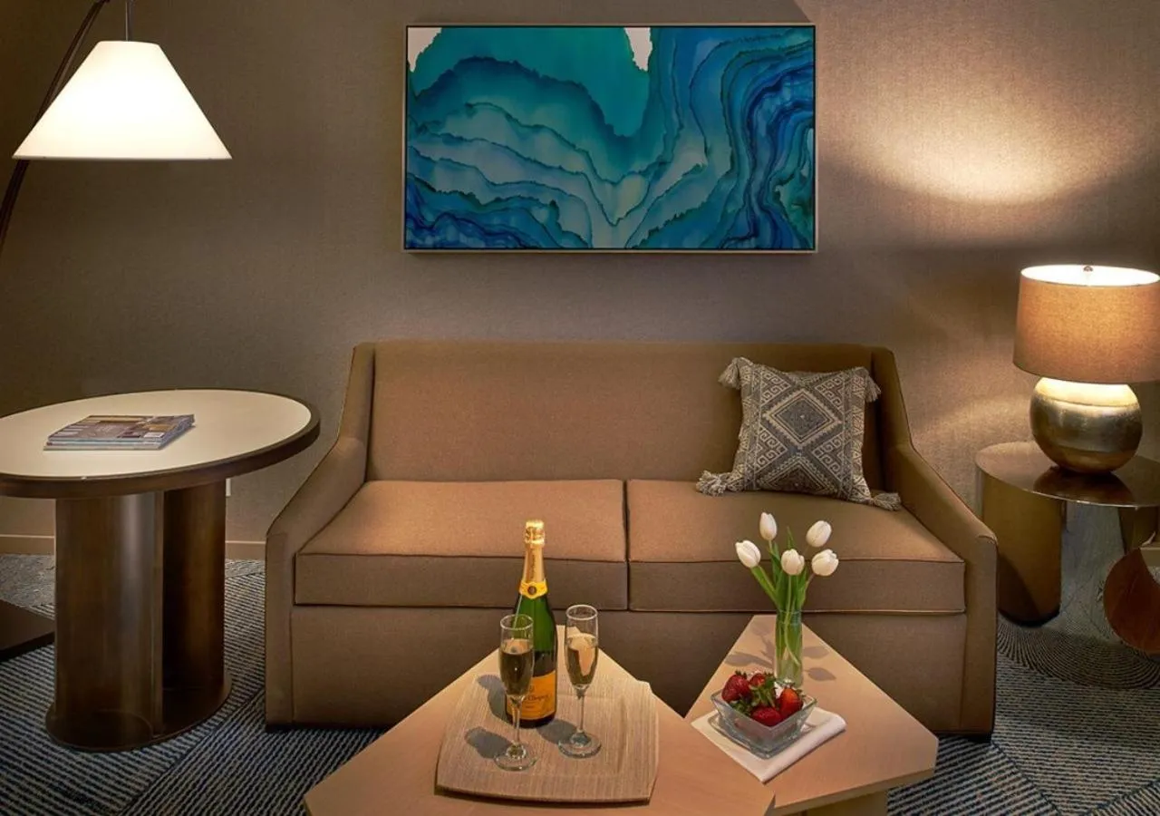 Living room in Hotel Zoe Fisherman's Wharf