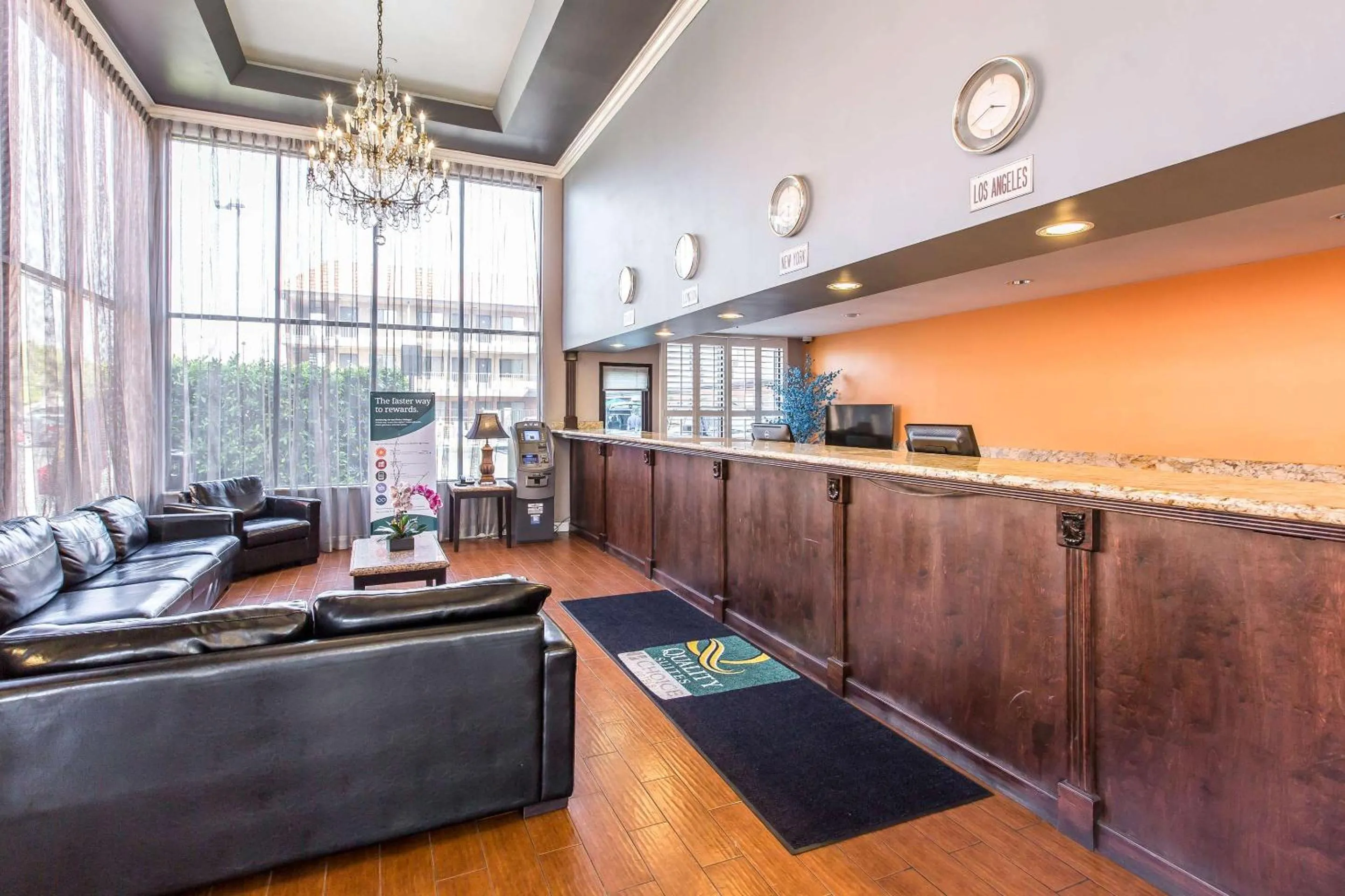 Lobby or reception in Quality Inn & Suites Bell Gardens-Los Angeles