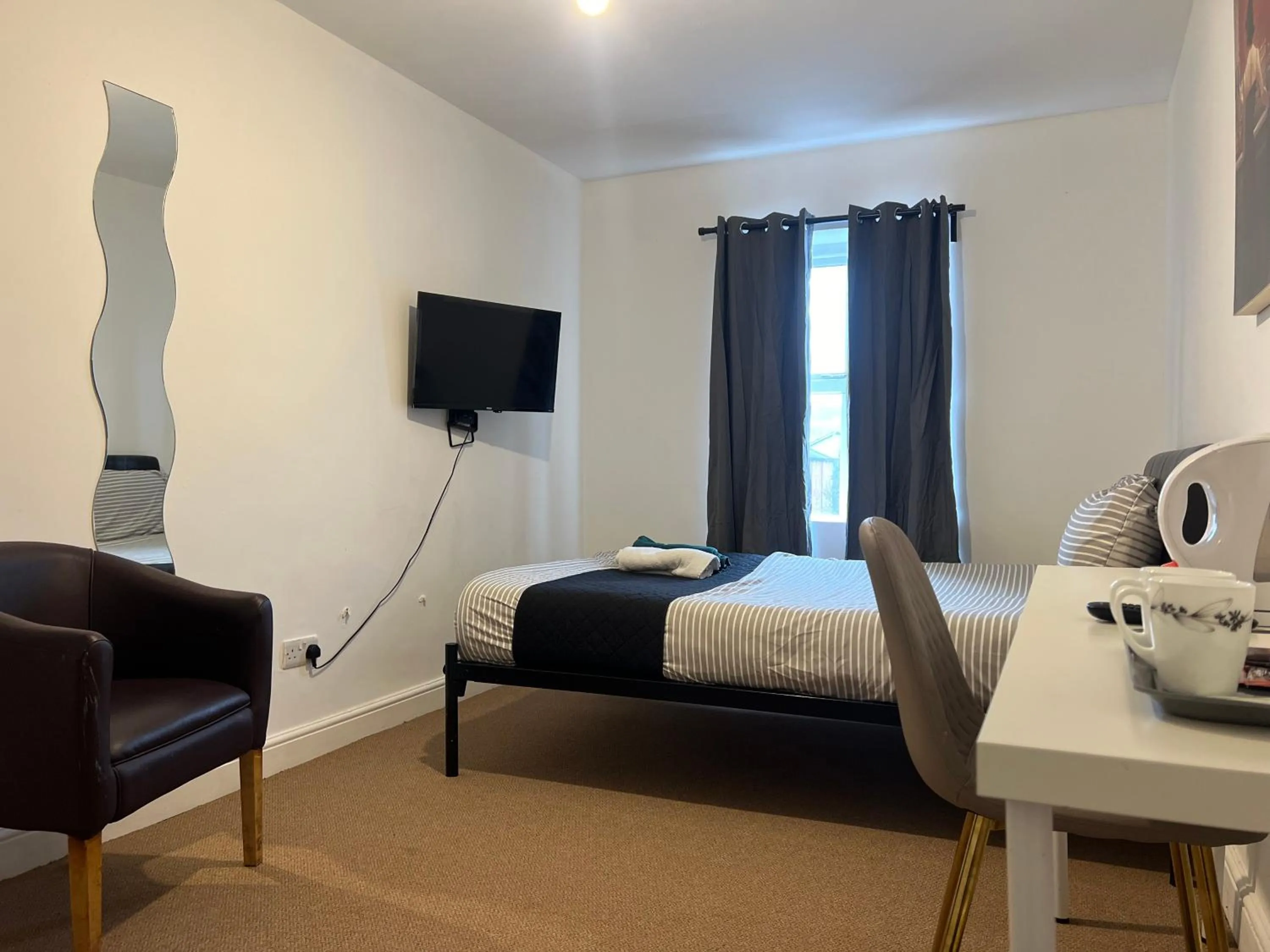 Bed in King Street Hotel