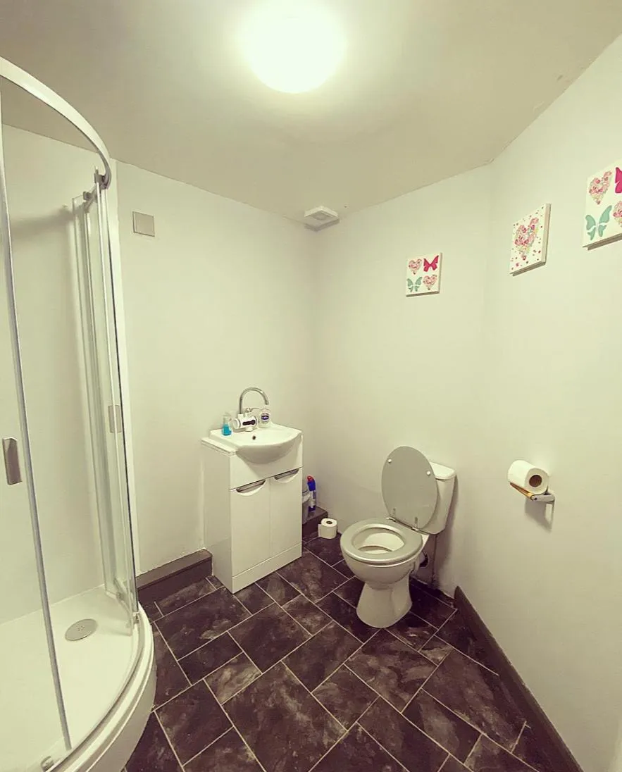 Bathroom in King Street Hotel