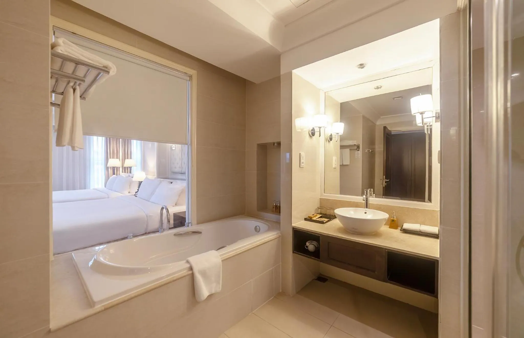 Bathroom in La Sapinette Hotel Dalat