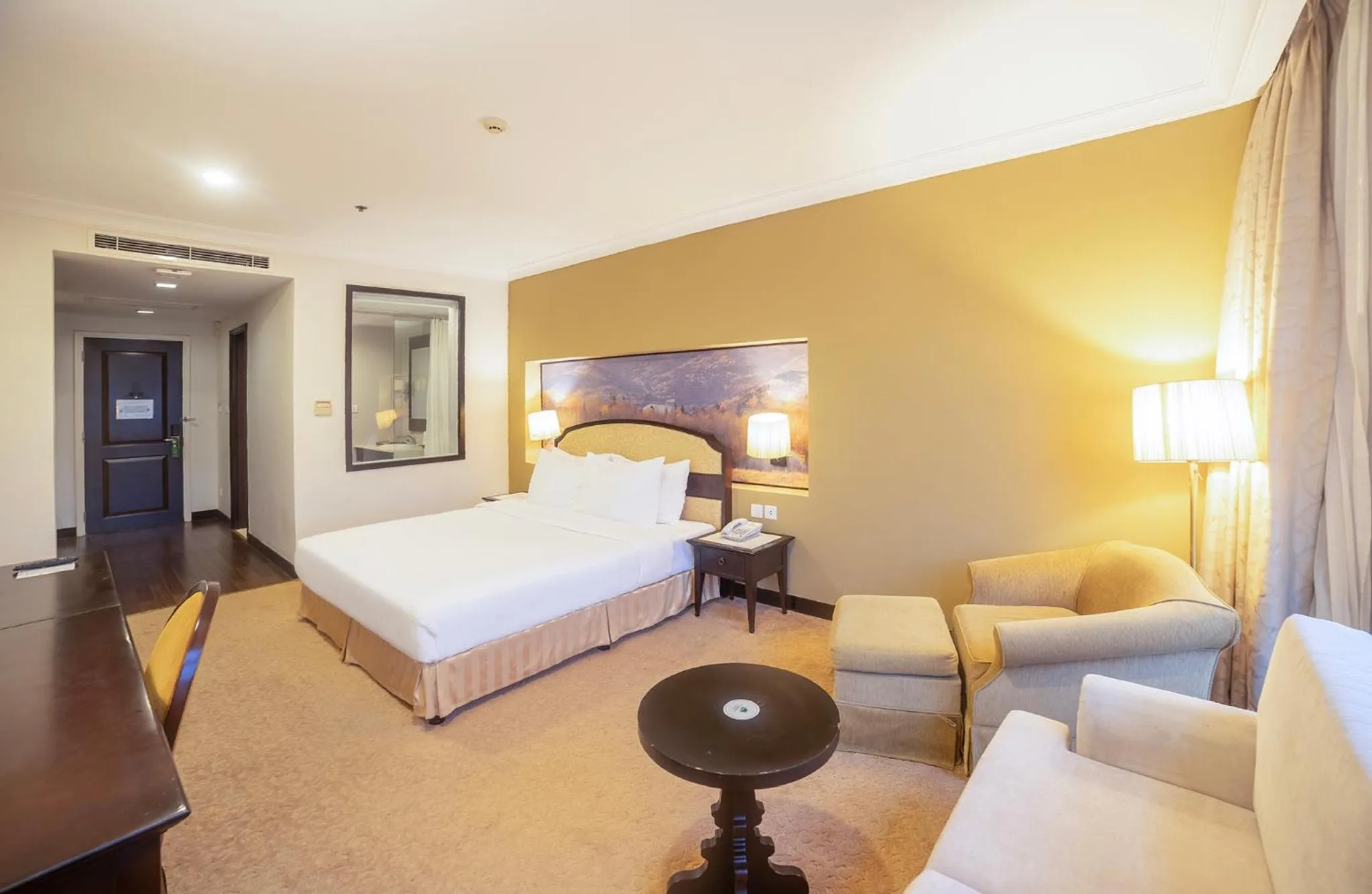 Bed in La Sapinette Hotel Dalat