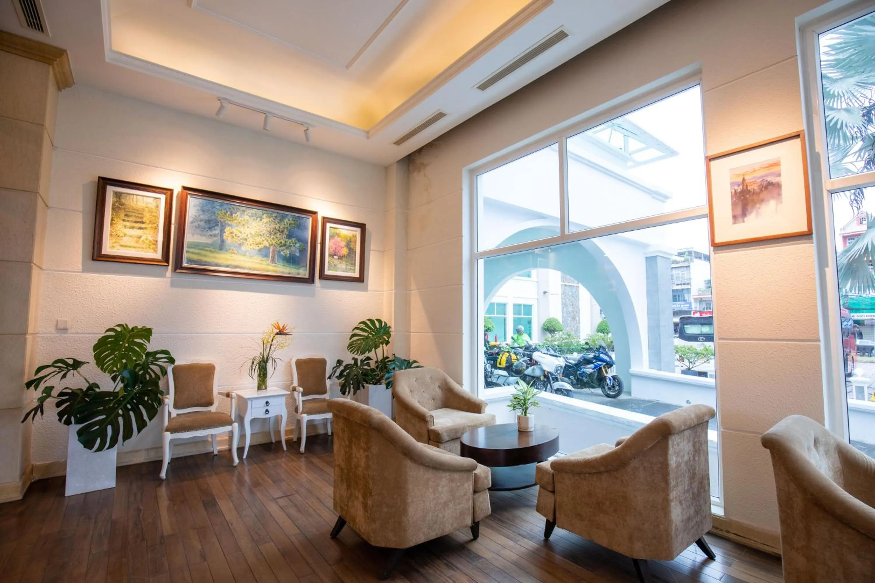 Seating area in La Sapinette Hotel Dalat