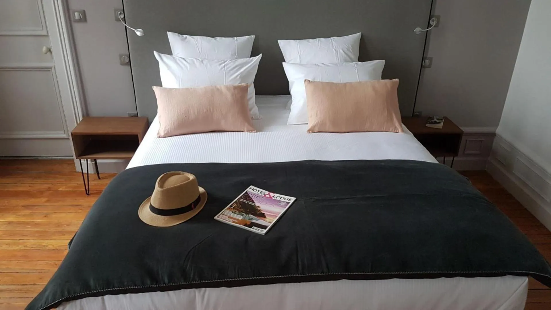 Bedroom in VILLA VARENTIA