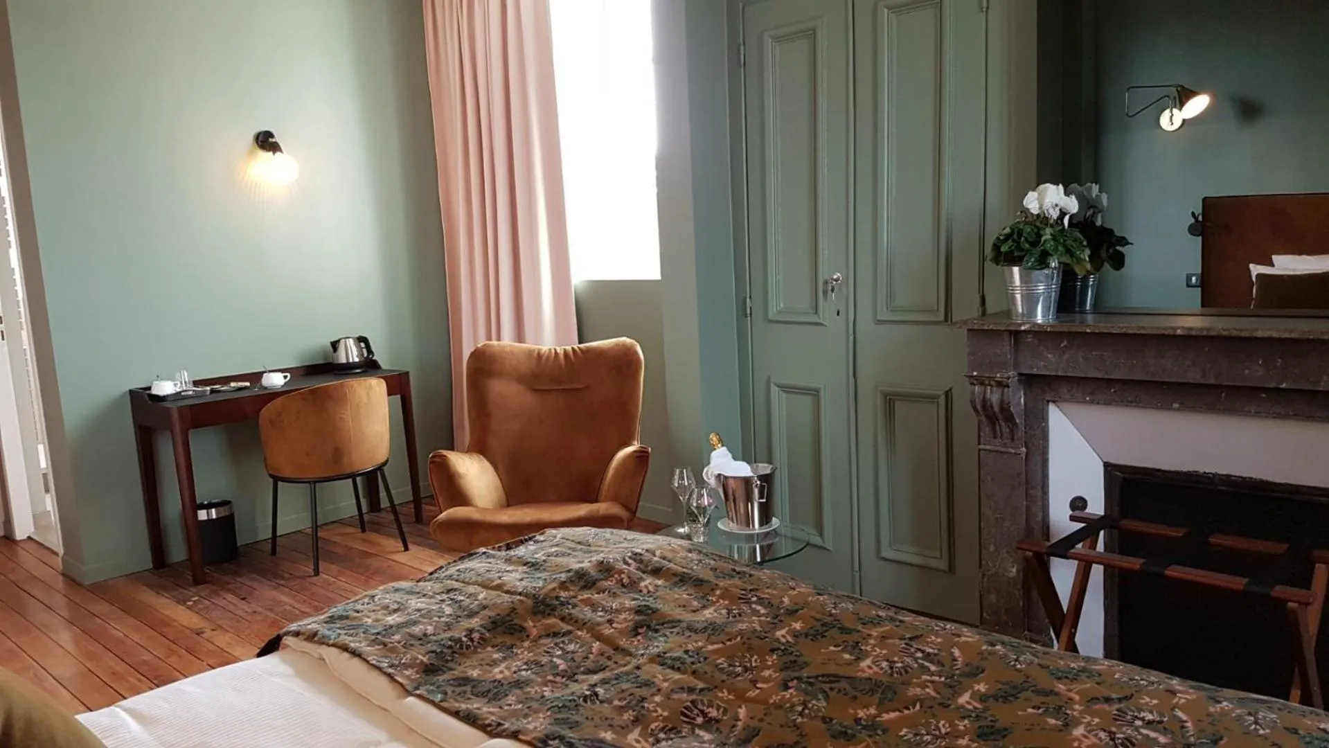 Bedroom in VILLA VARENTIA