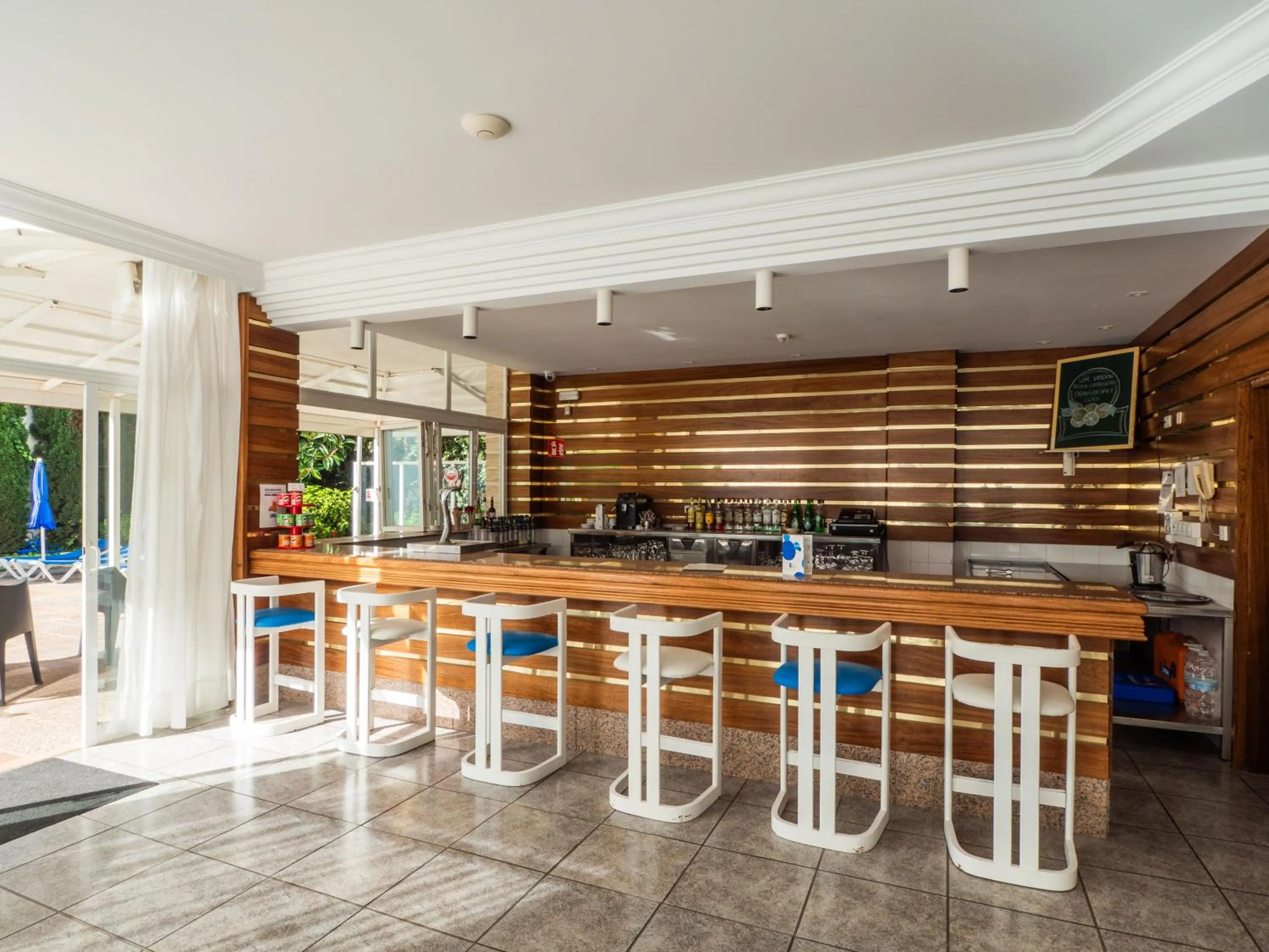 Kitchen or kitchenette in Apartamentos La Santa Maria