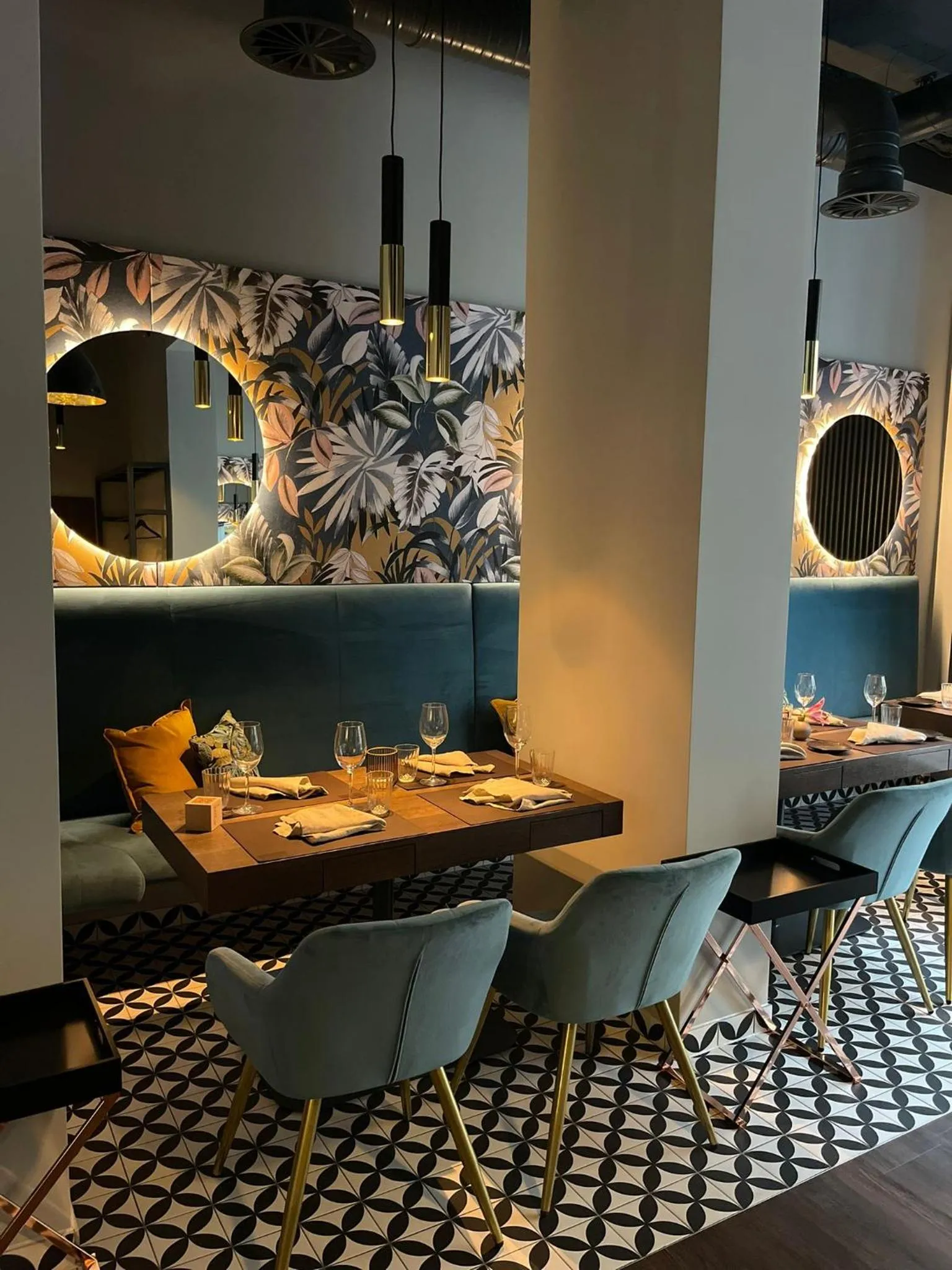 Restaurant/places to eat in Hotel Königshof am Funkturm Business