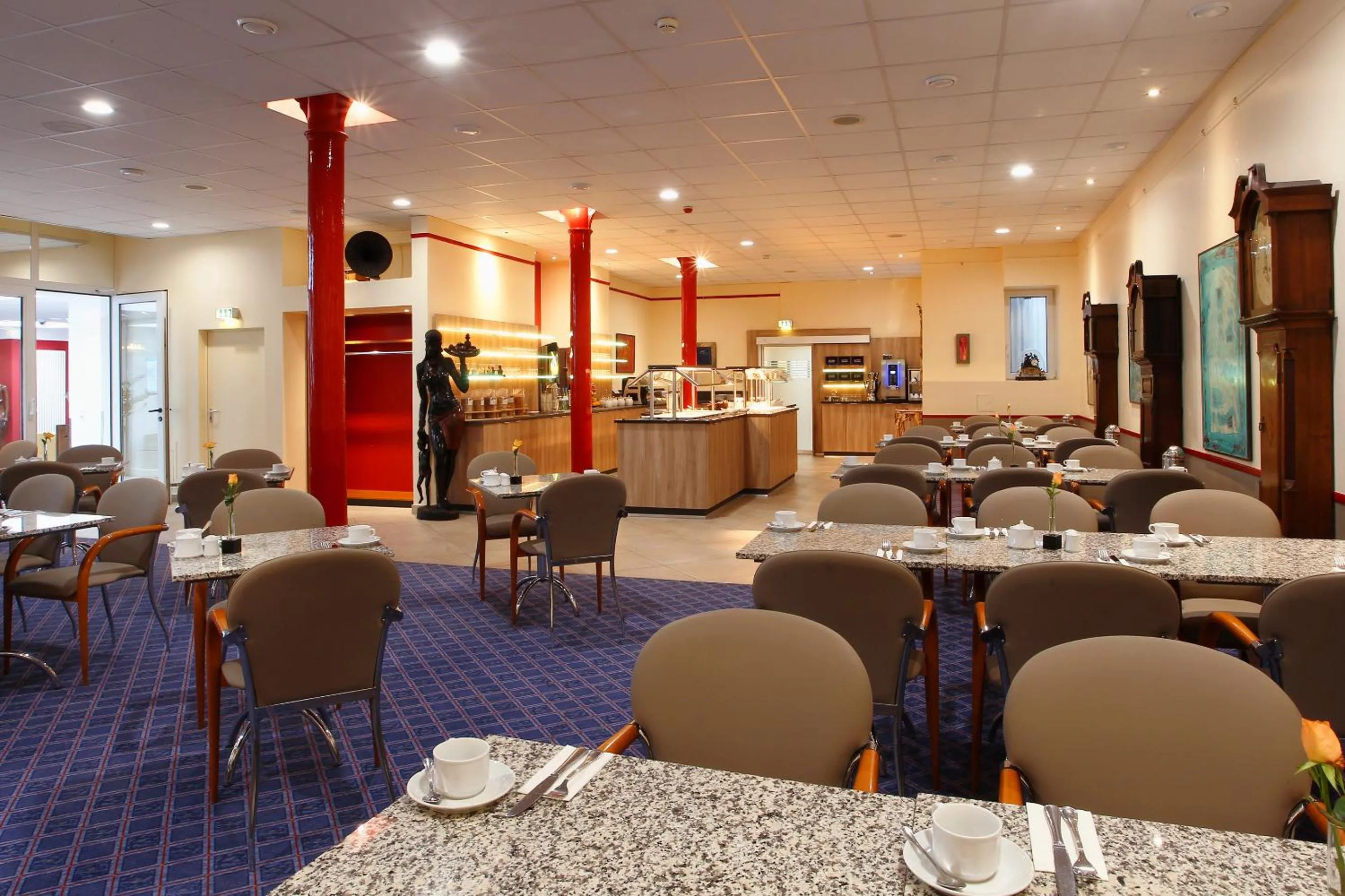 Food and drinks in Hotel Königshof am Funkturm Business