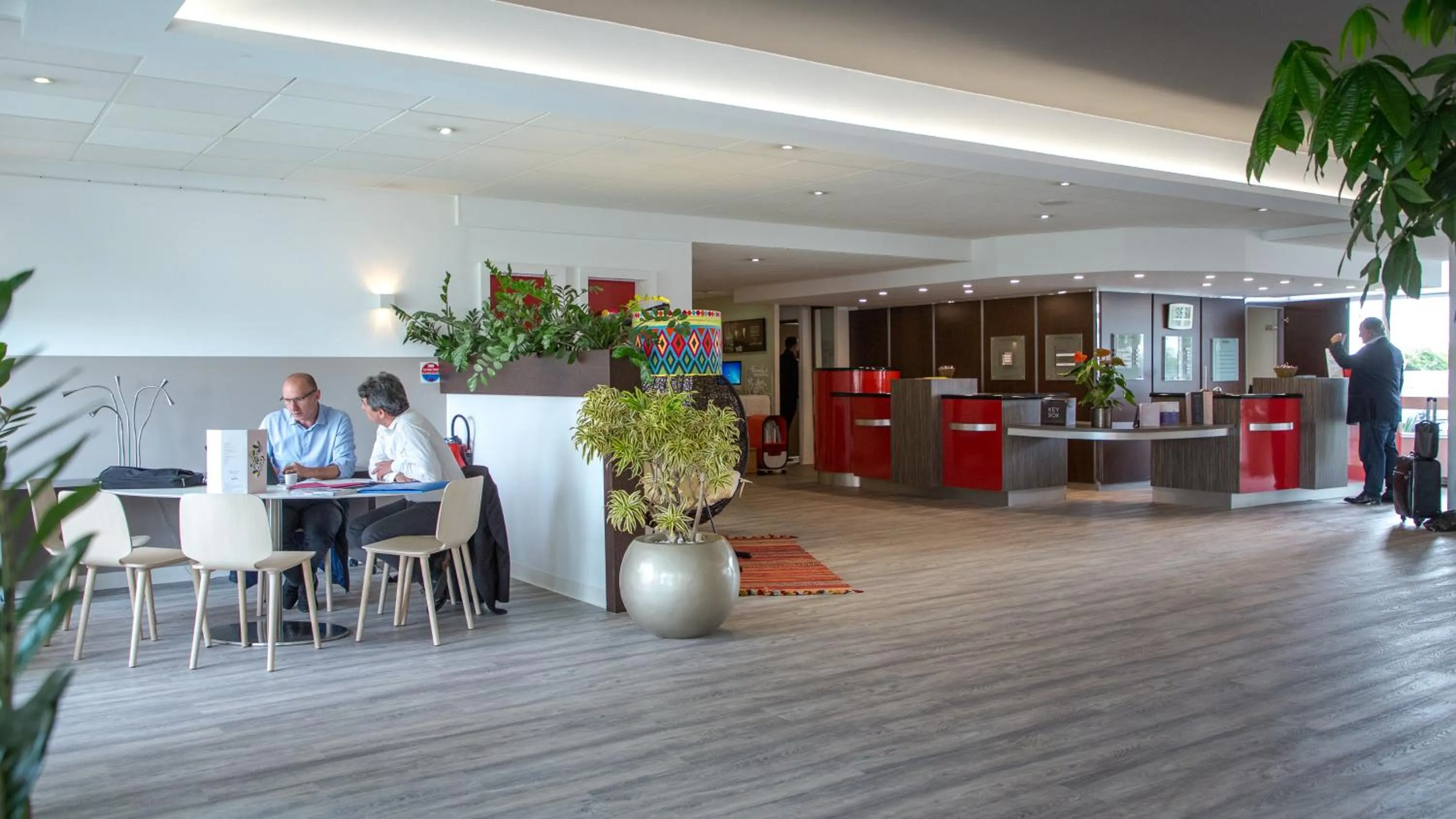 Lobby or reception in Novotel Perpignan Nord Rivesaltes