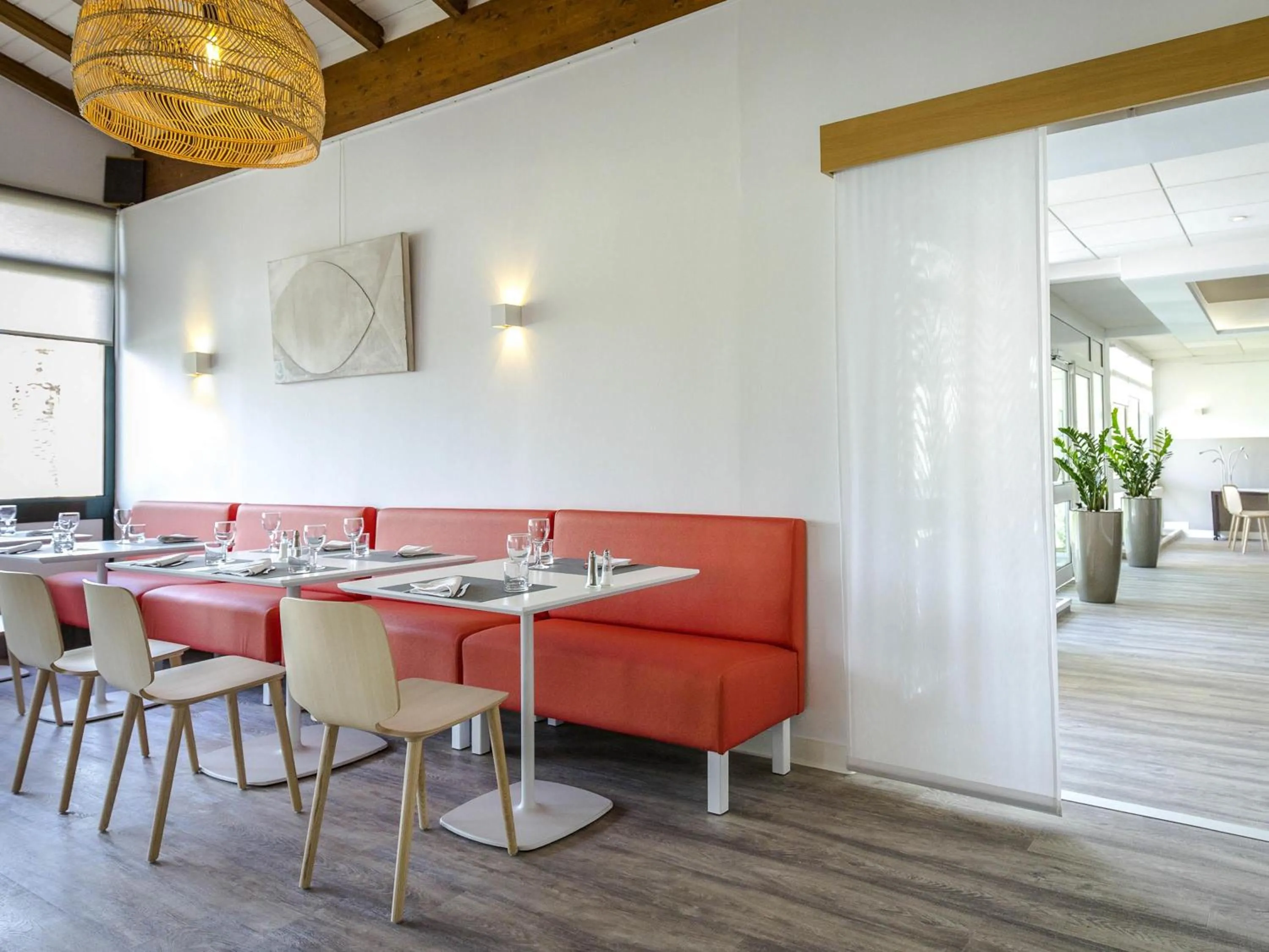 Restaurant/places to eat in Novotel Perpignan Nord Rivesaltes