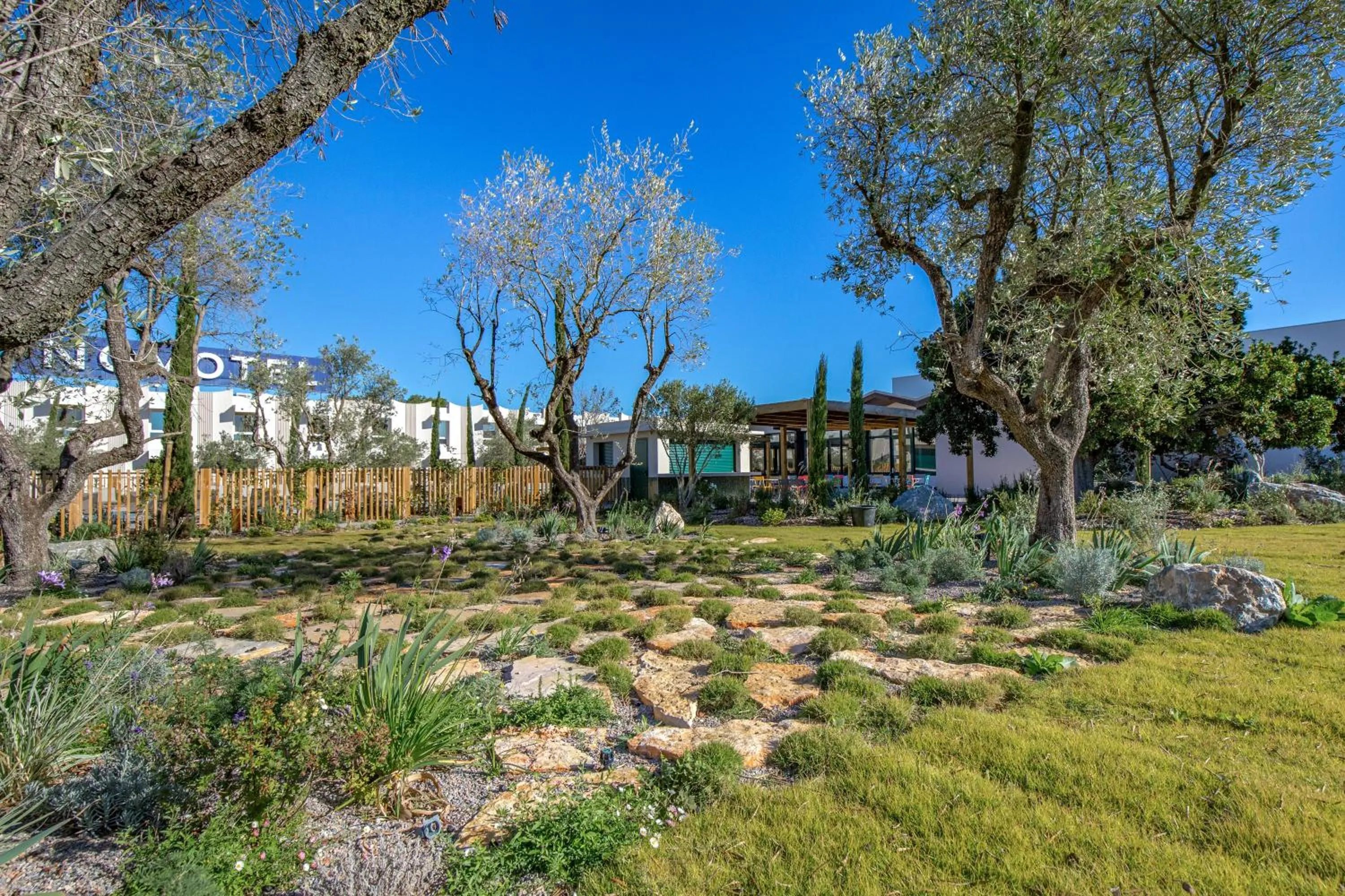 Garden in Novotel Perpignan Nord Rivesaltes