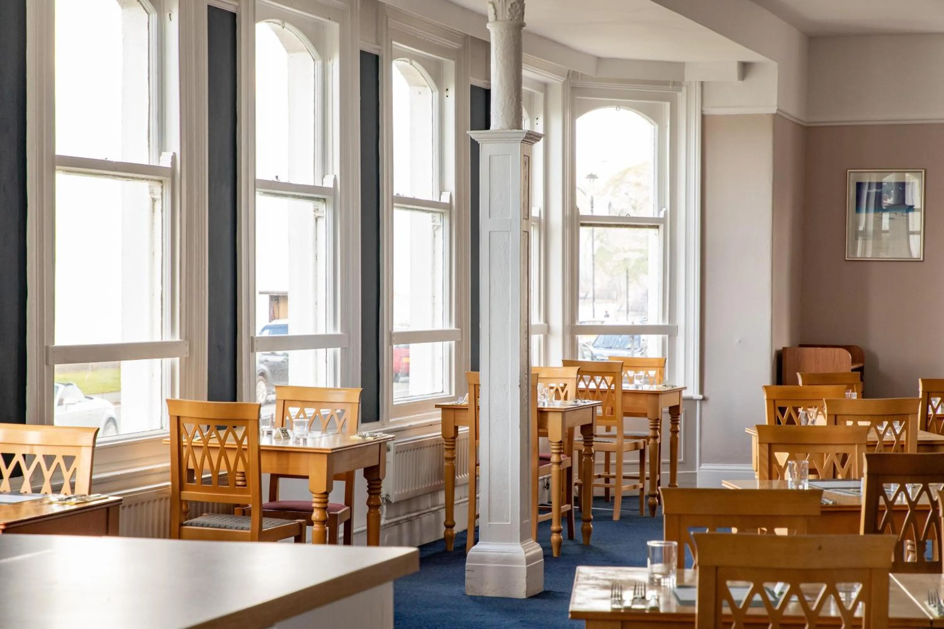 Restaurant/places to eat in The Seafront Hotel by Compass Hospitality