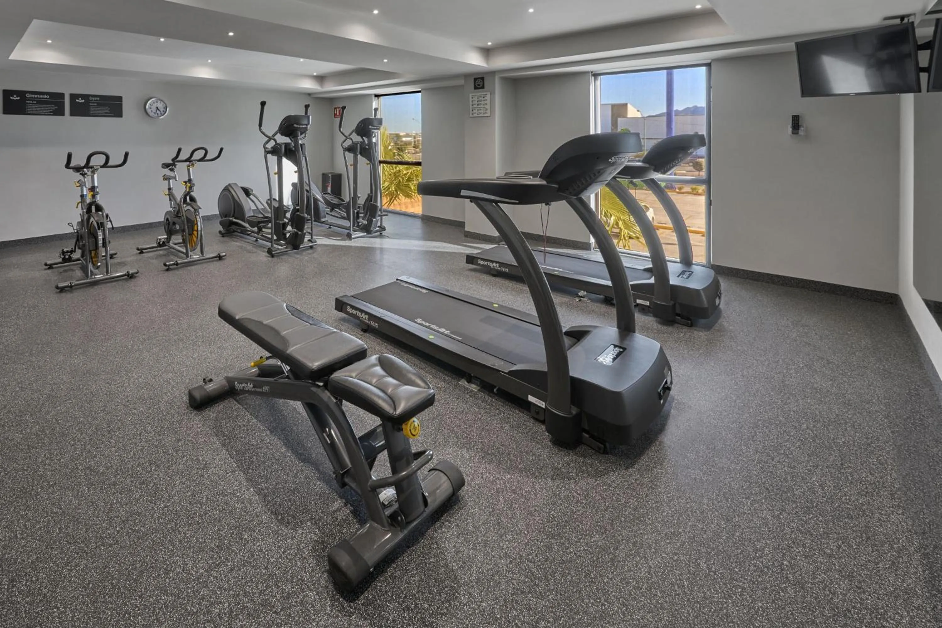 Fitness centre/facilities in City Express by Marriott Hermosillo Expo