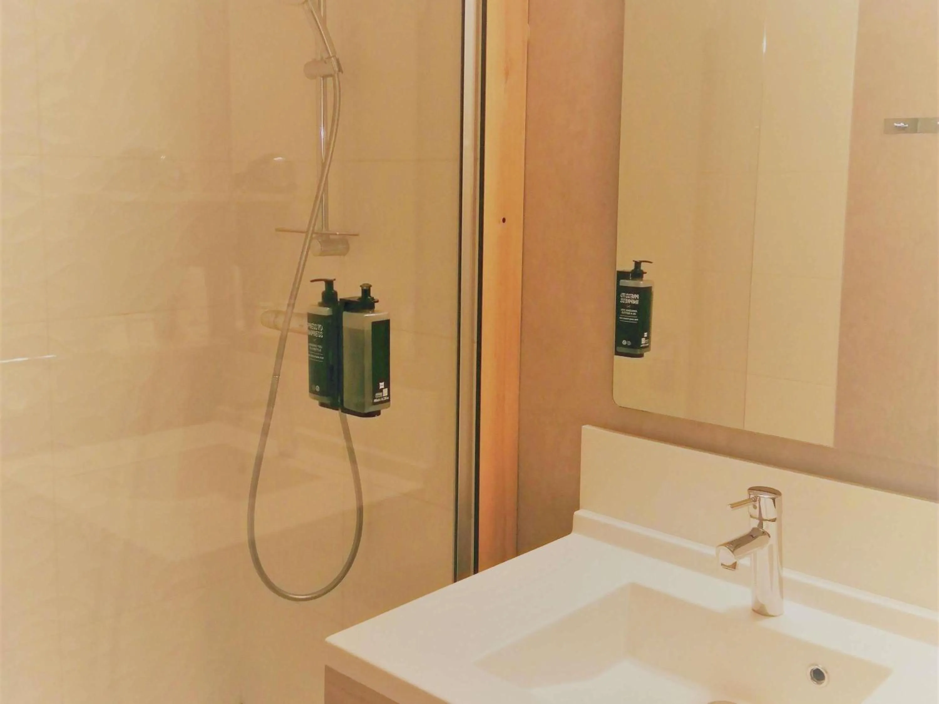 Bedroom in ibis Styles Tours Sud