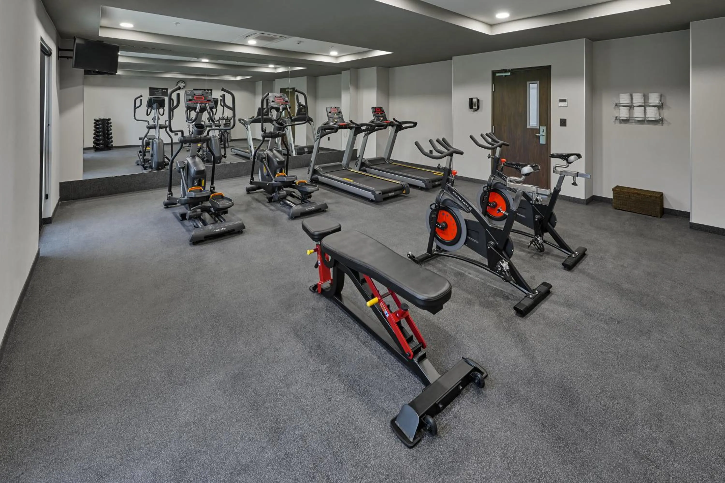 Fitness centre/facilities in City Express by Marriott Guaymas