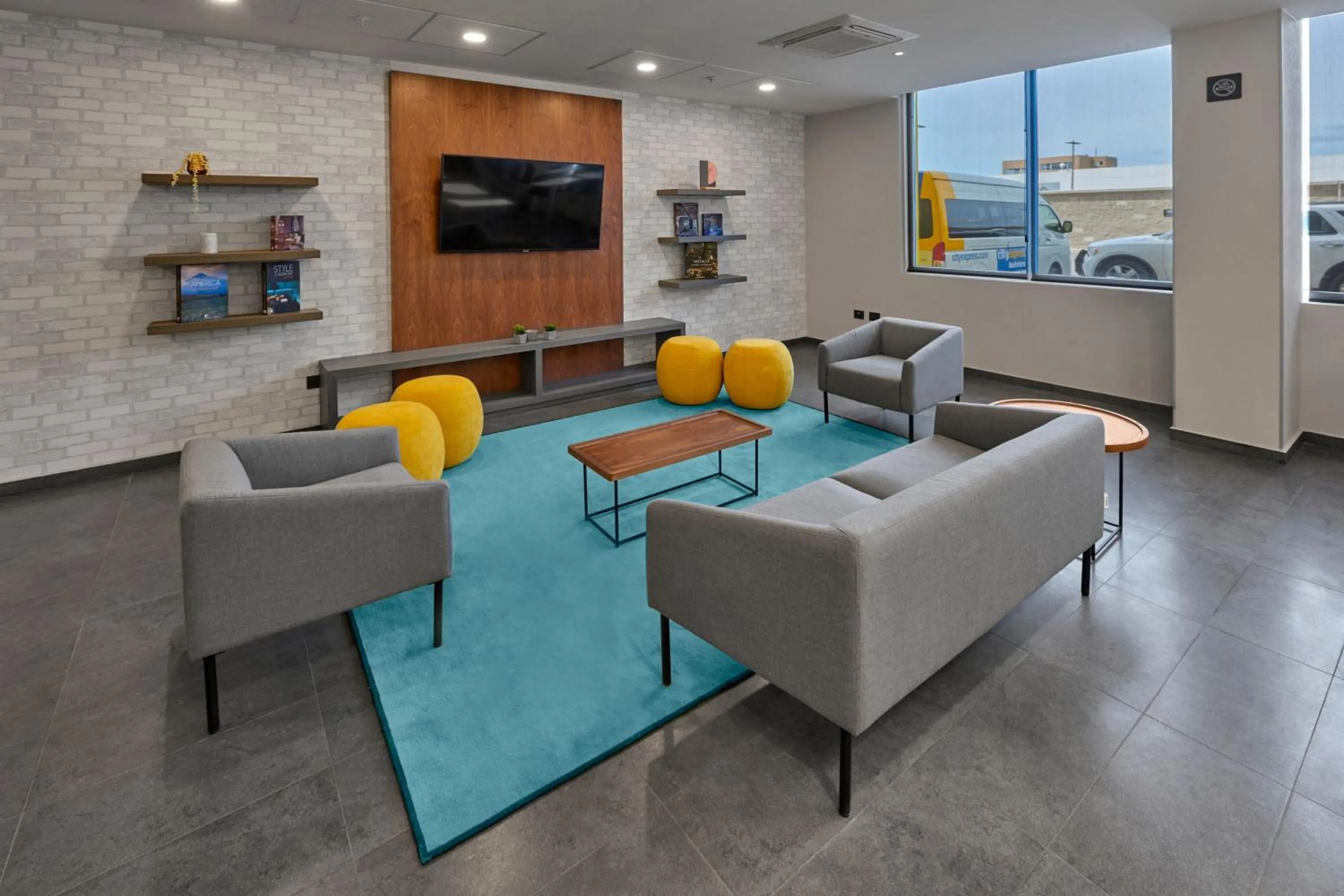 Living room in City Express by Marriott Guaymas