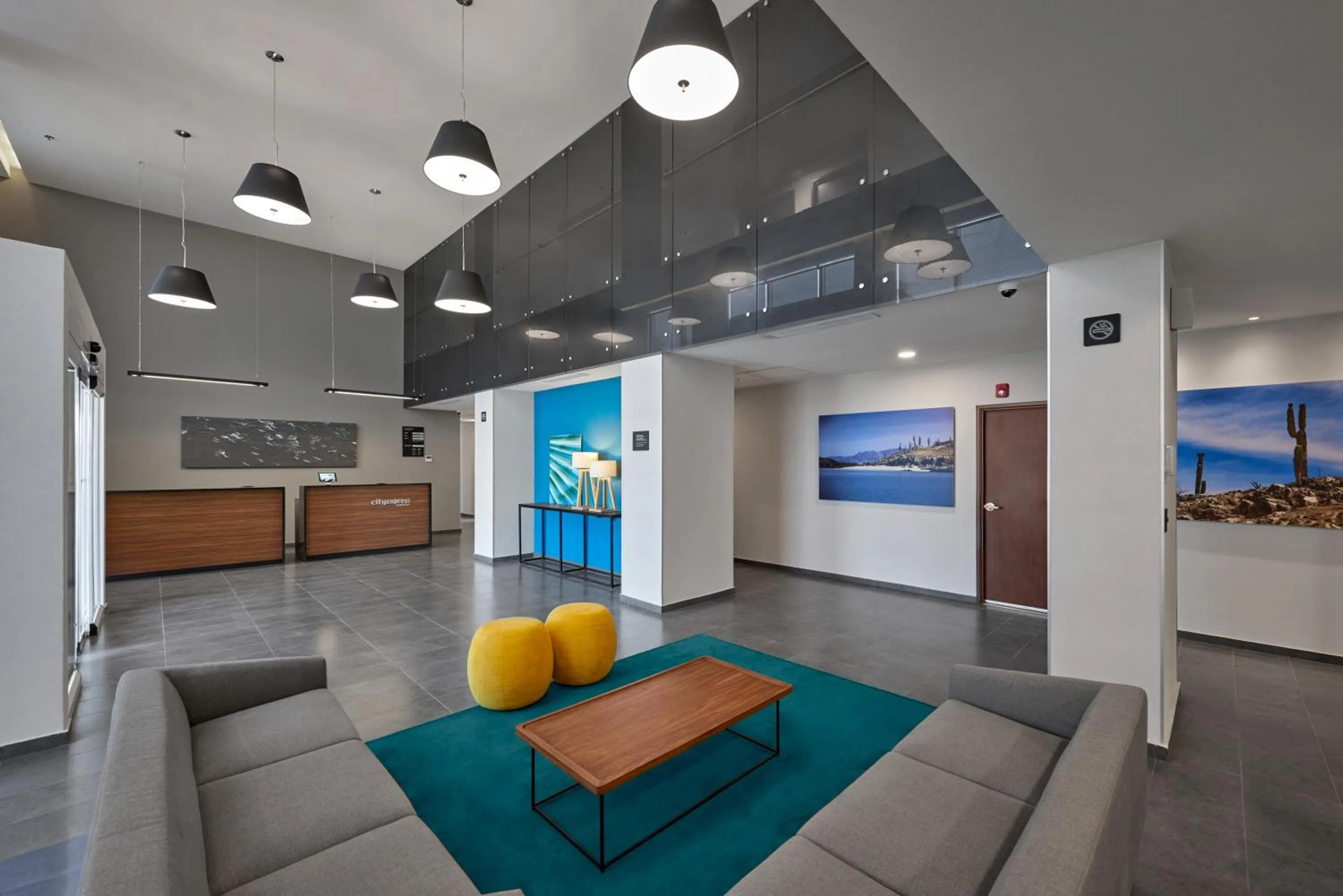 Lobby or reception in City Express by Marriott Guaymas
