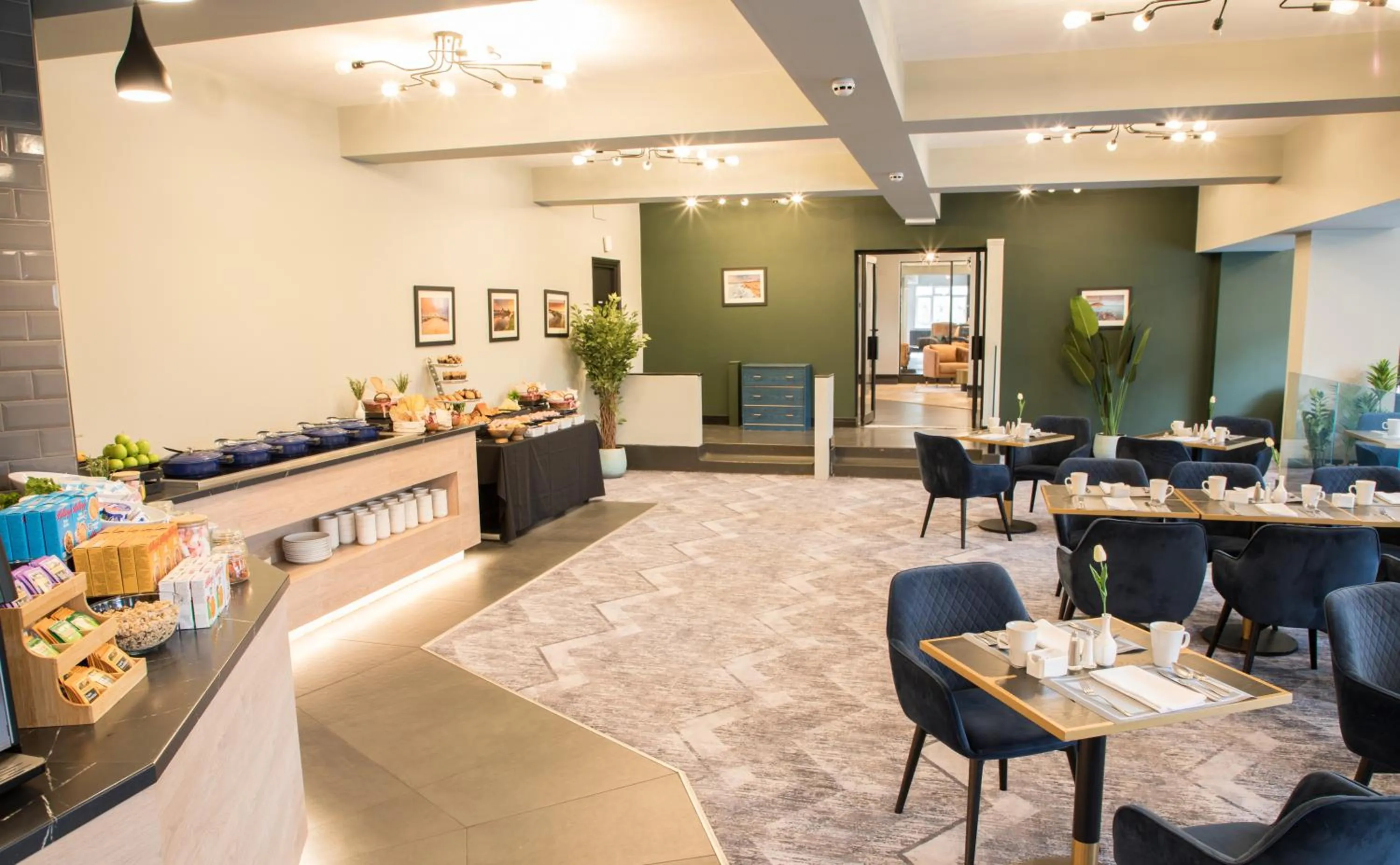 Restaurant/places to eat in Park Inn by Radisson Bournemouth