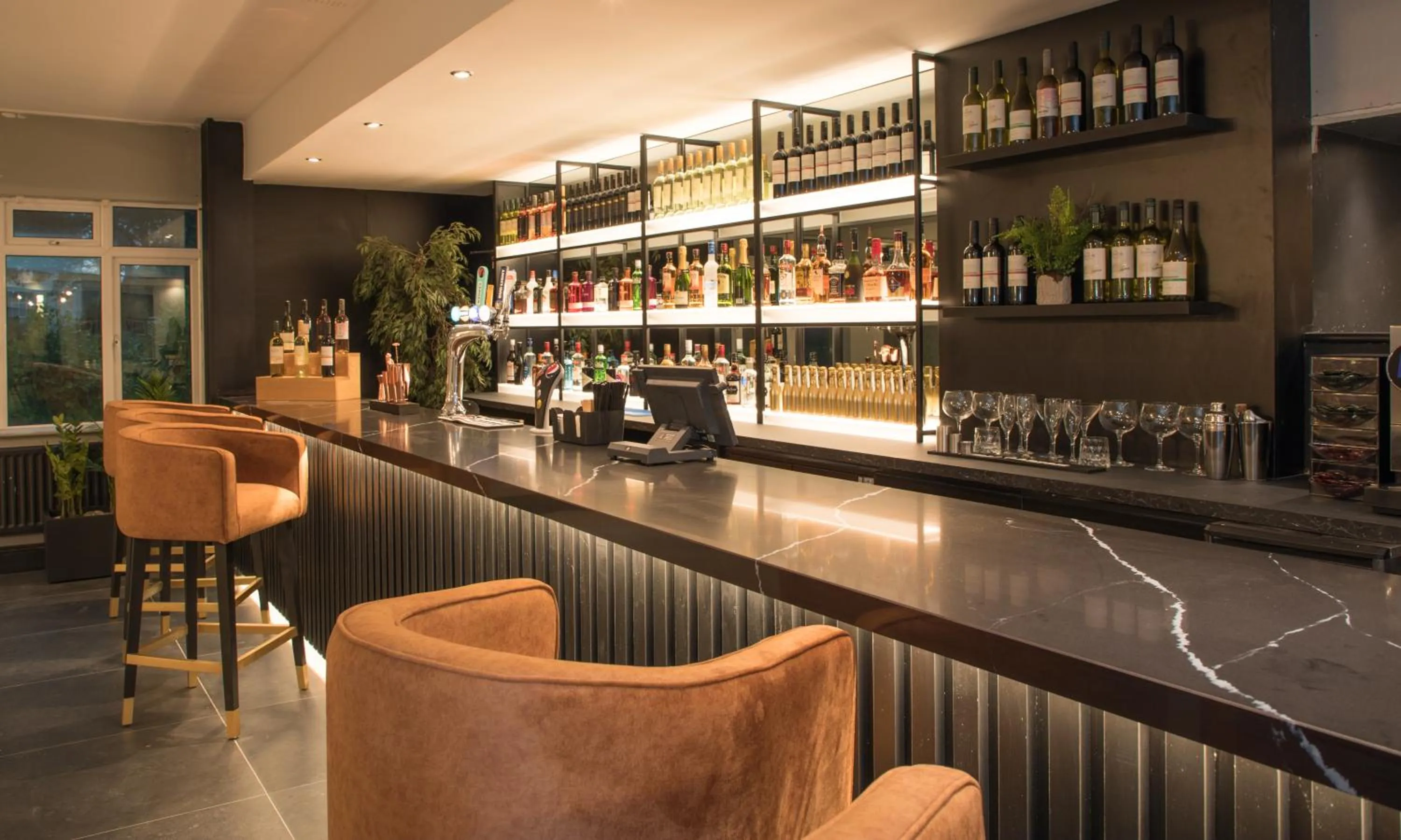 Lounge or bar in Park Inn by Radisson Bournemouth