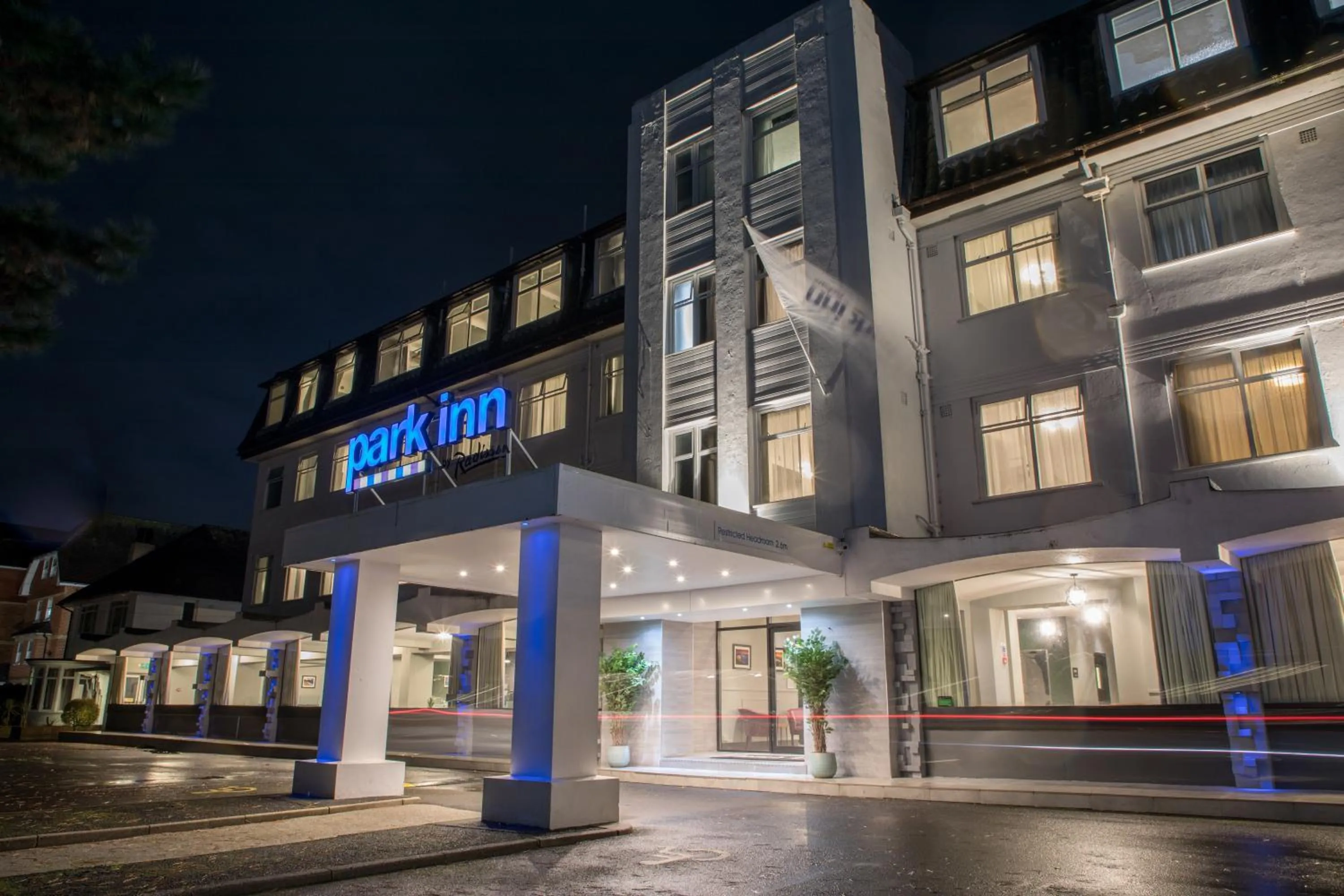Property building in Park Inn by Radisson Bournemouth
