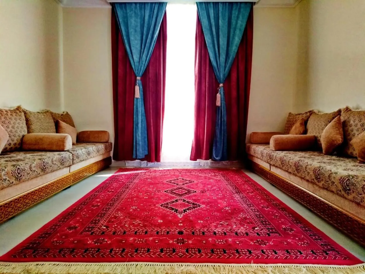 Living room, Bed in Al Asala Resort