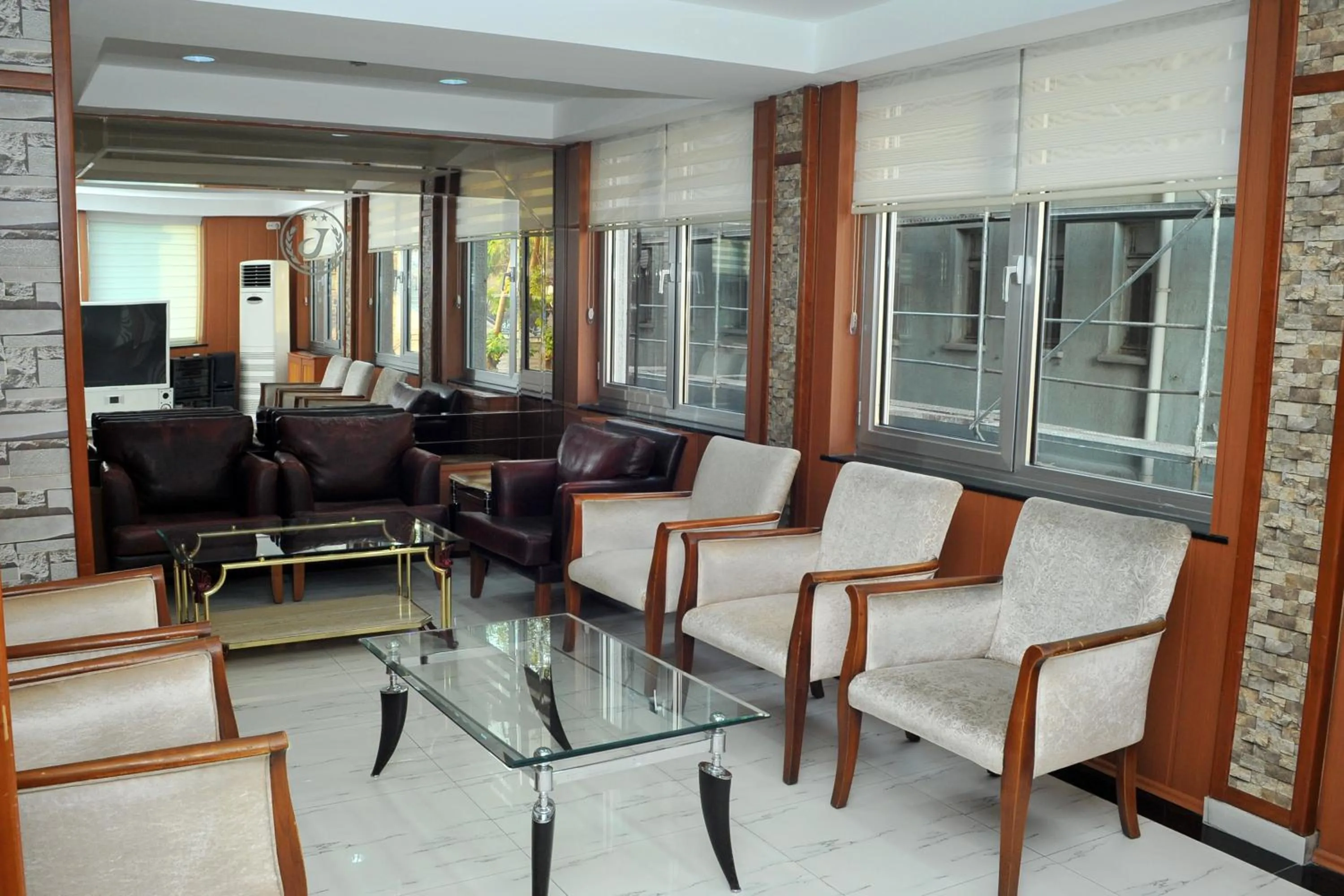 Seating area in Lion City Hotel Ankara