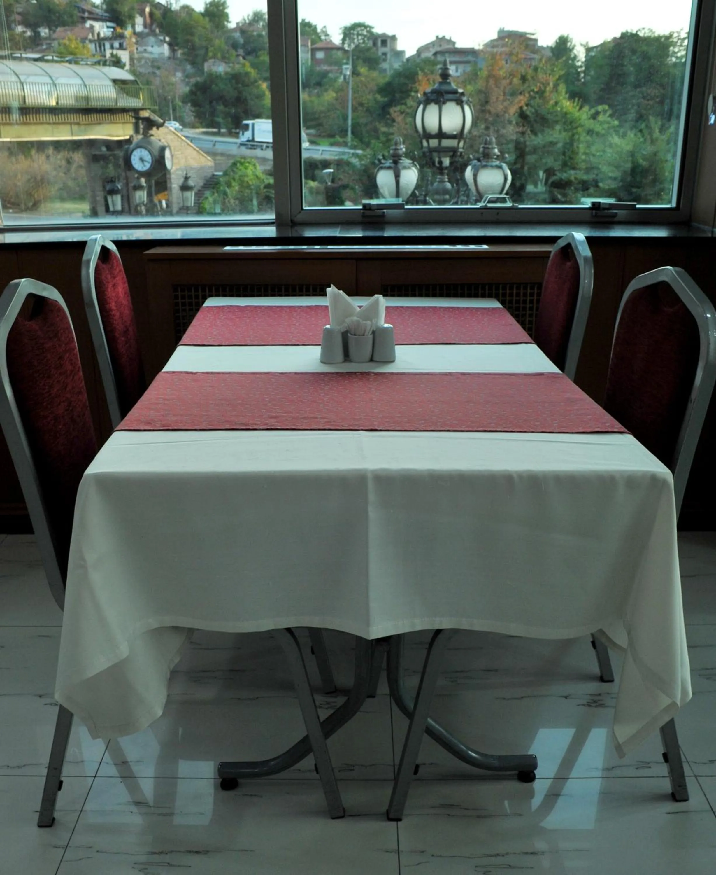 Restaurant/places to eat in Lion City Hotel Ankara