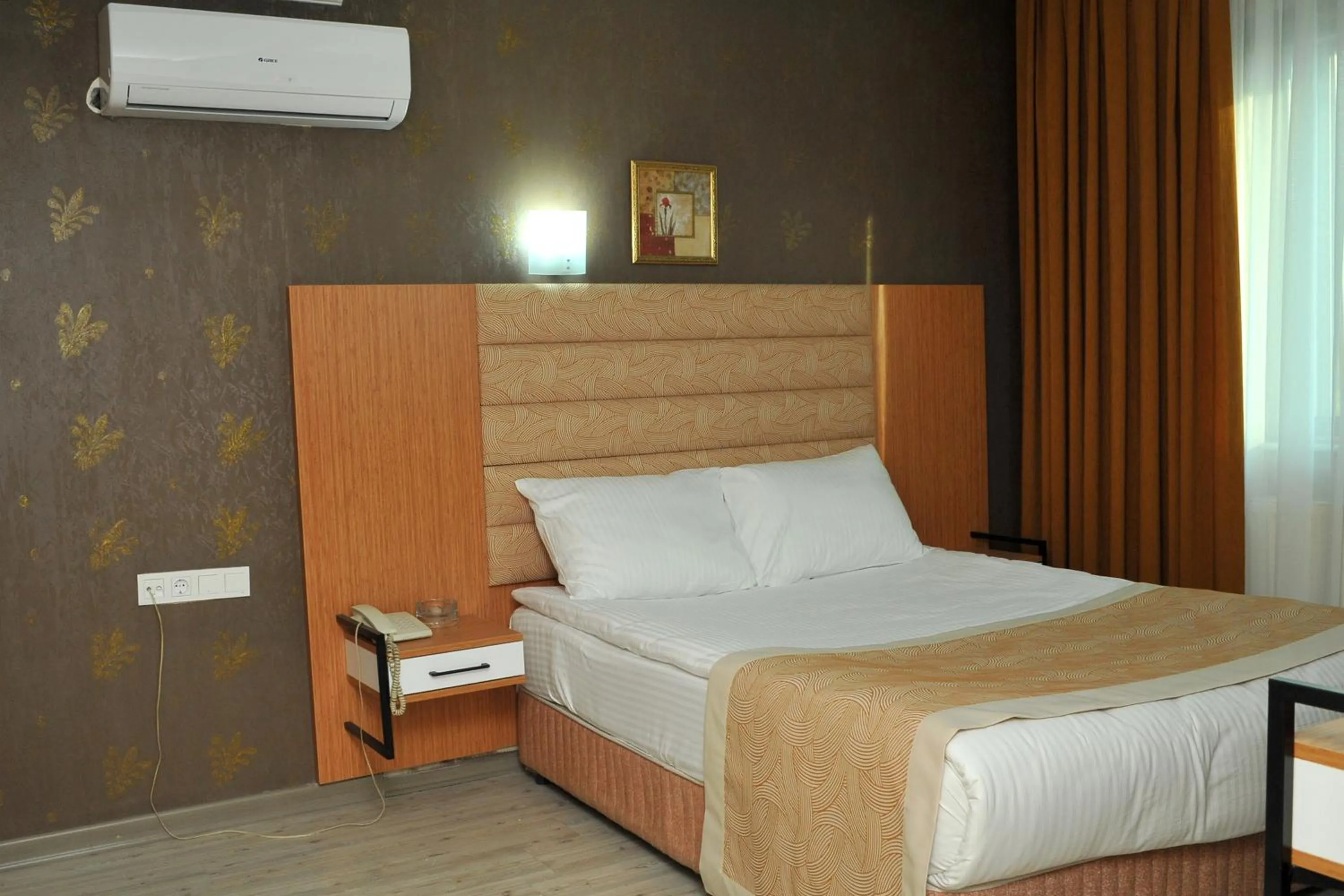 Photo of the whole room, Bed in Lion City Hotel Ankara
