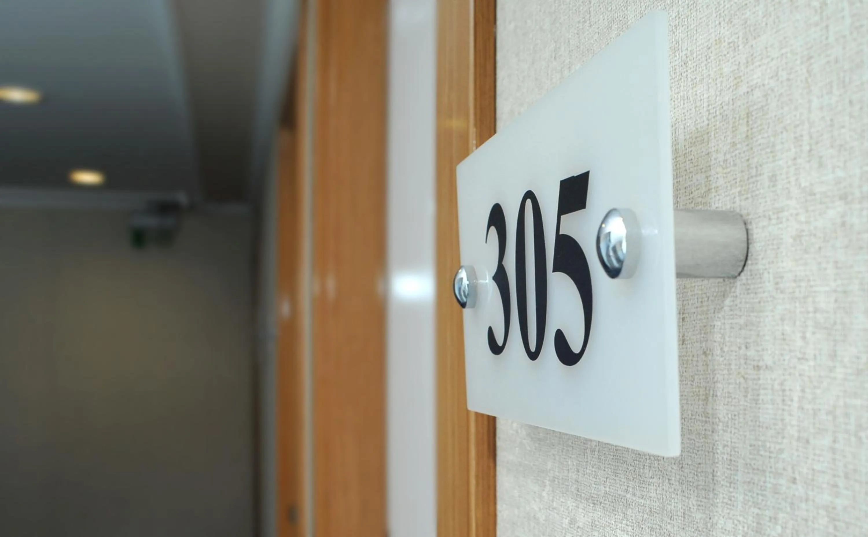 Logo/Certificate/Sign in Lion City Hotel Ankara