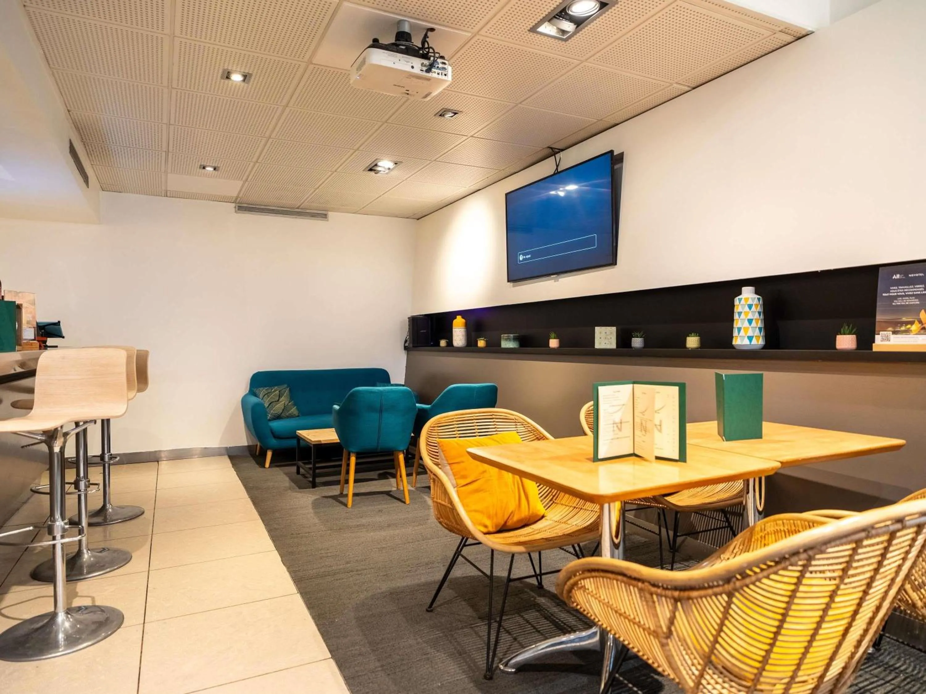 Property building in Novotel Poissy Orgeval