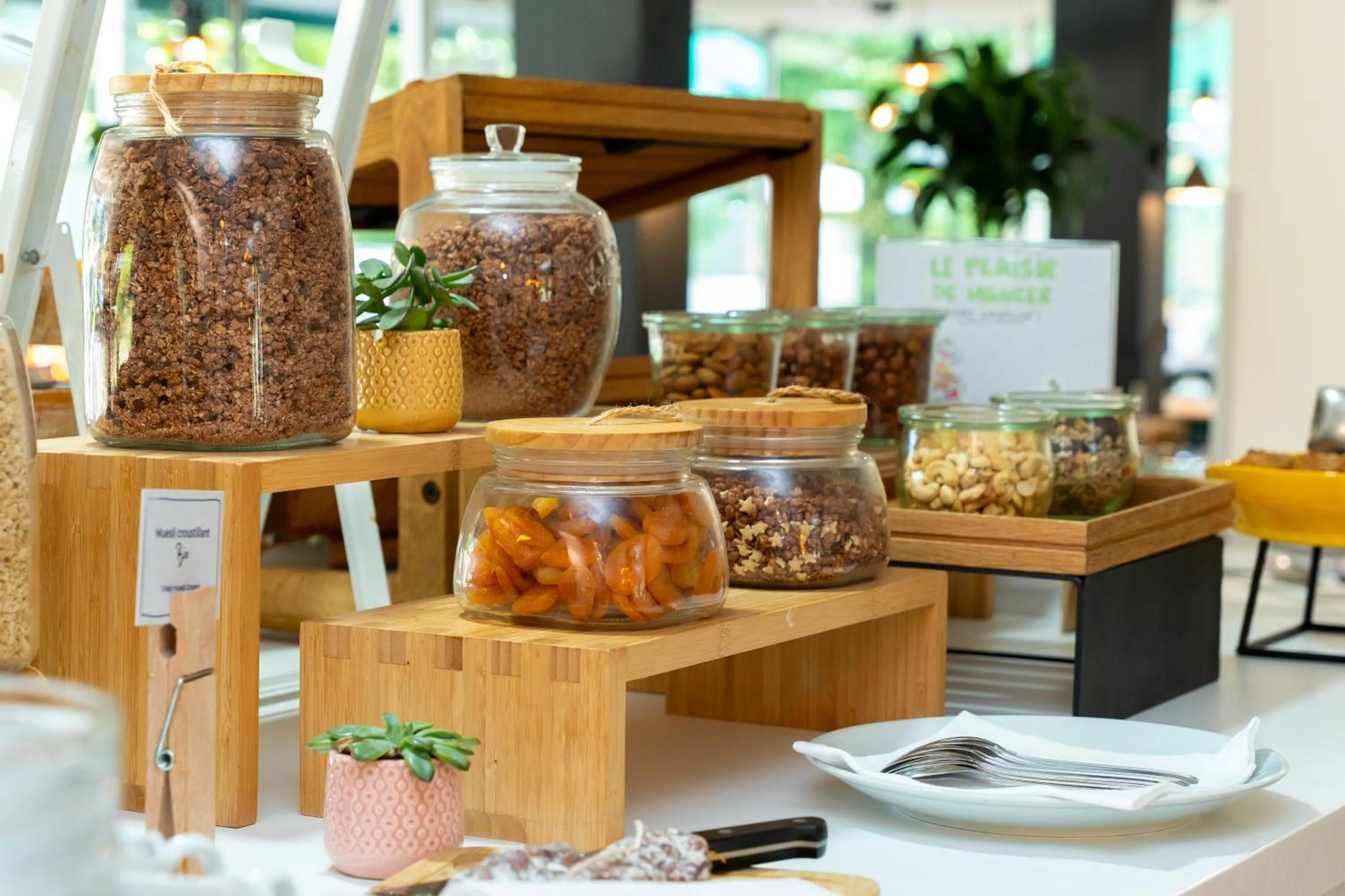 Continental breakfast in Novotel Poissy Orgeval