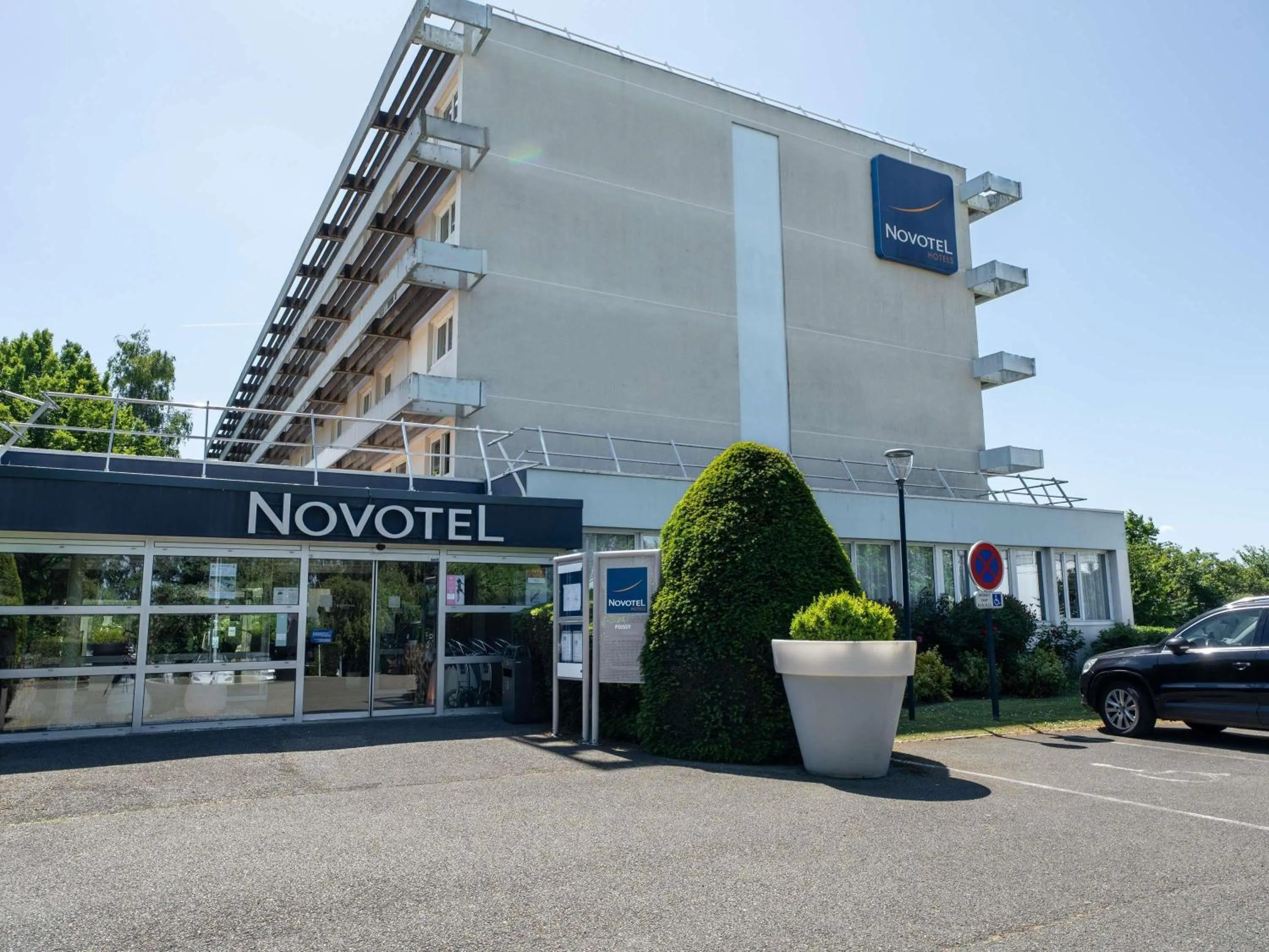 Property building in Novotel Poissy Orgeval