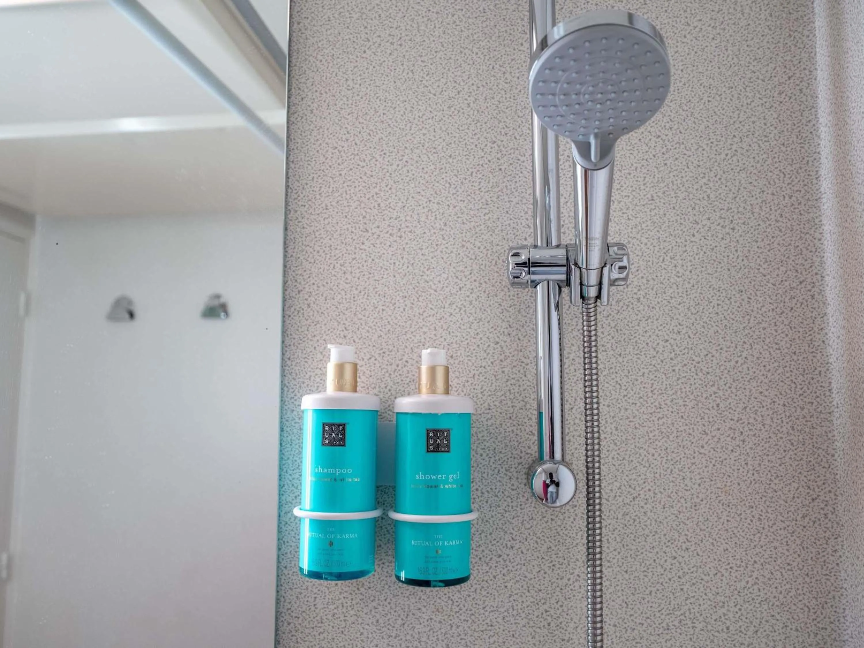 Bedroom in Novotel Poissy Orgeval