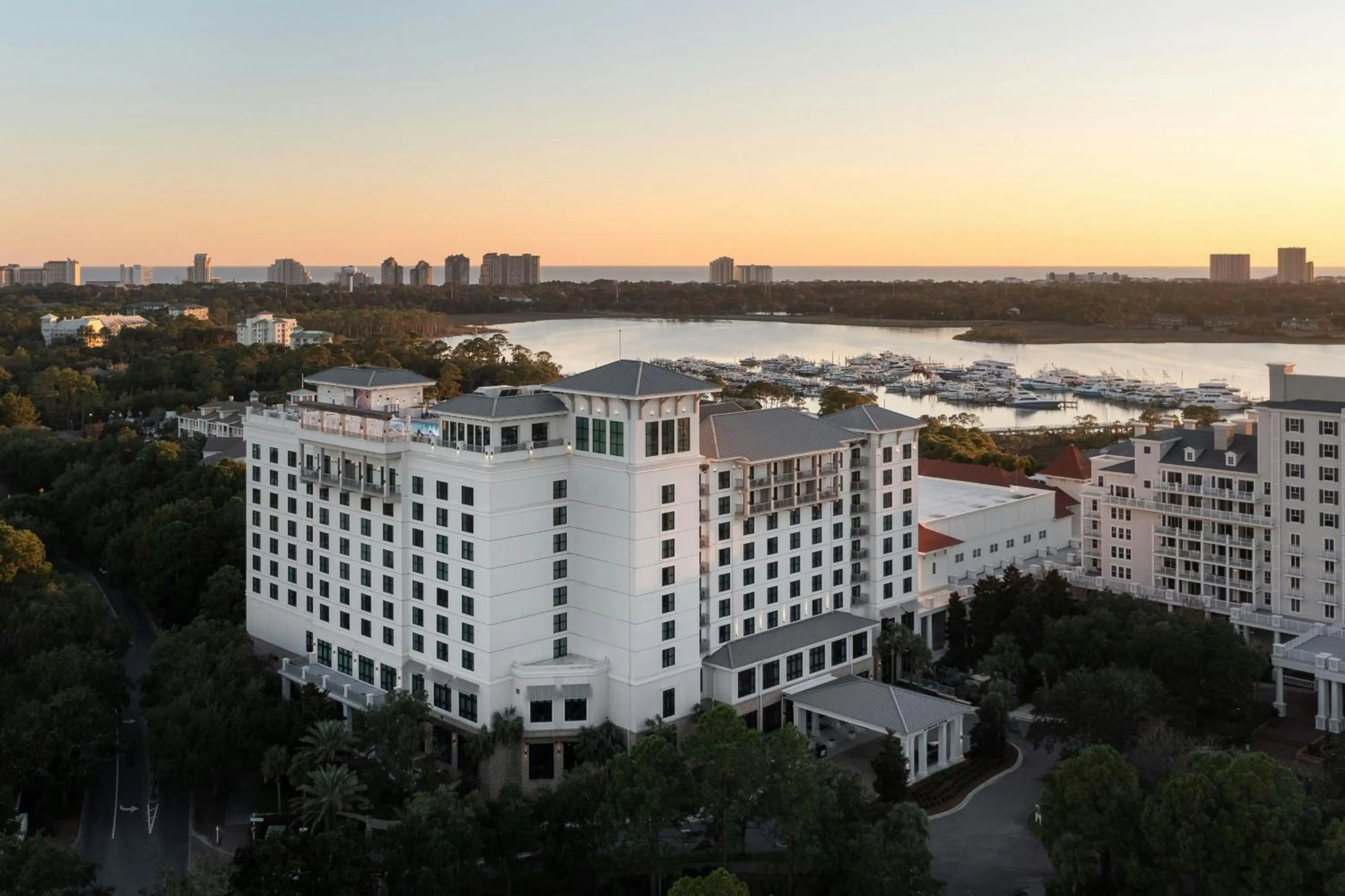 Property building in Hotel Effie Sandestin Resort, Autograph Collection