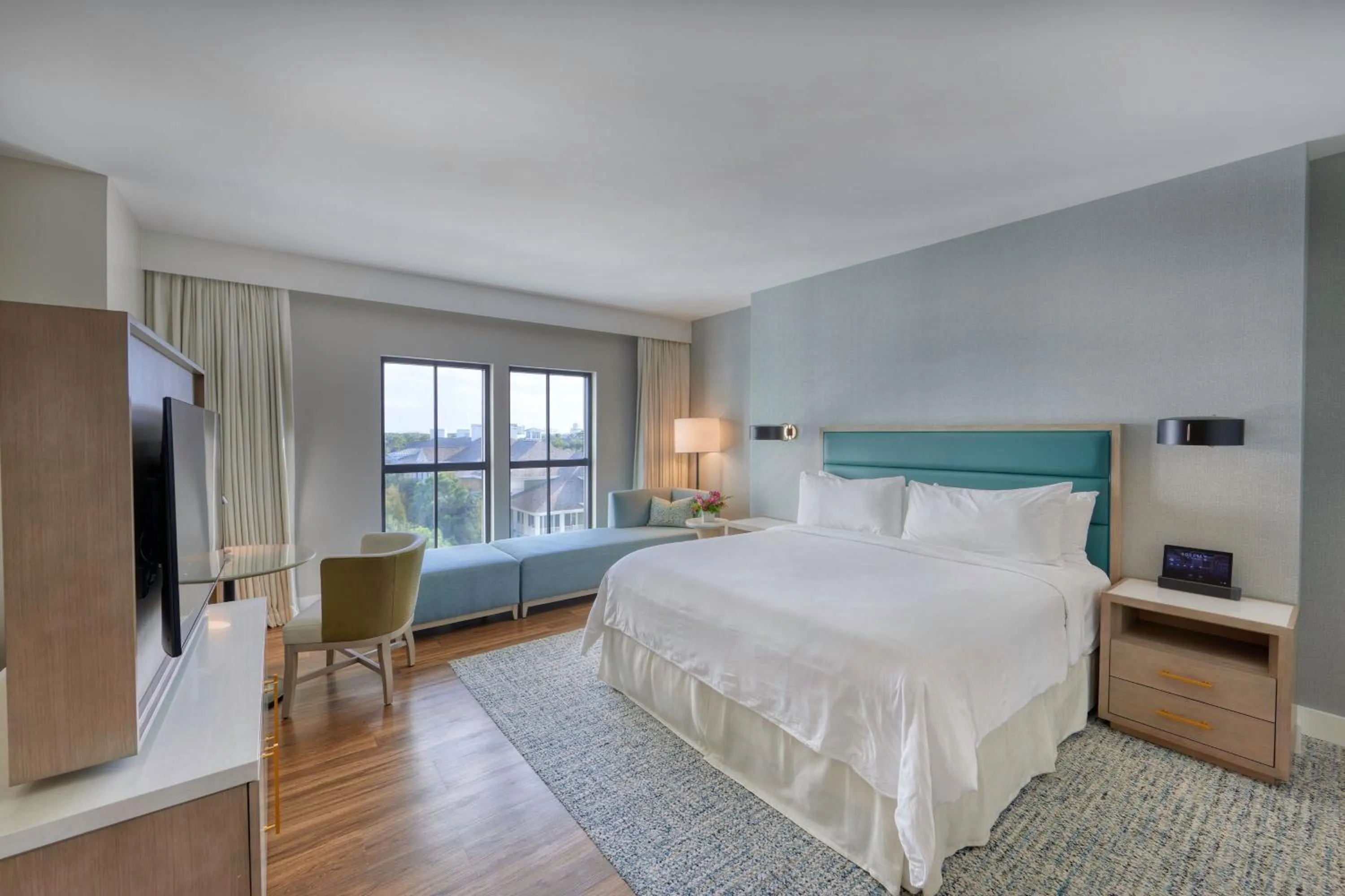 Bedroom, Bed in Hotel Effie Sandestin Resort, Autograph Collection