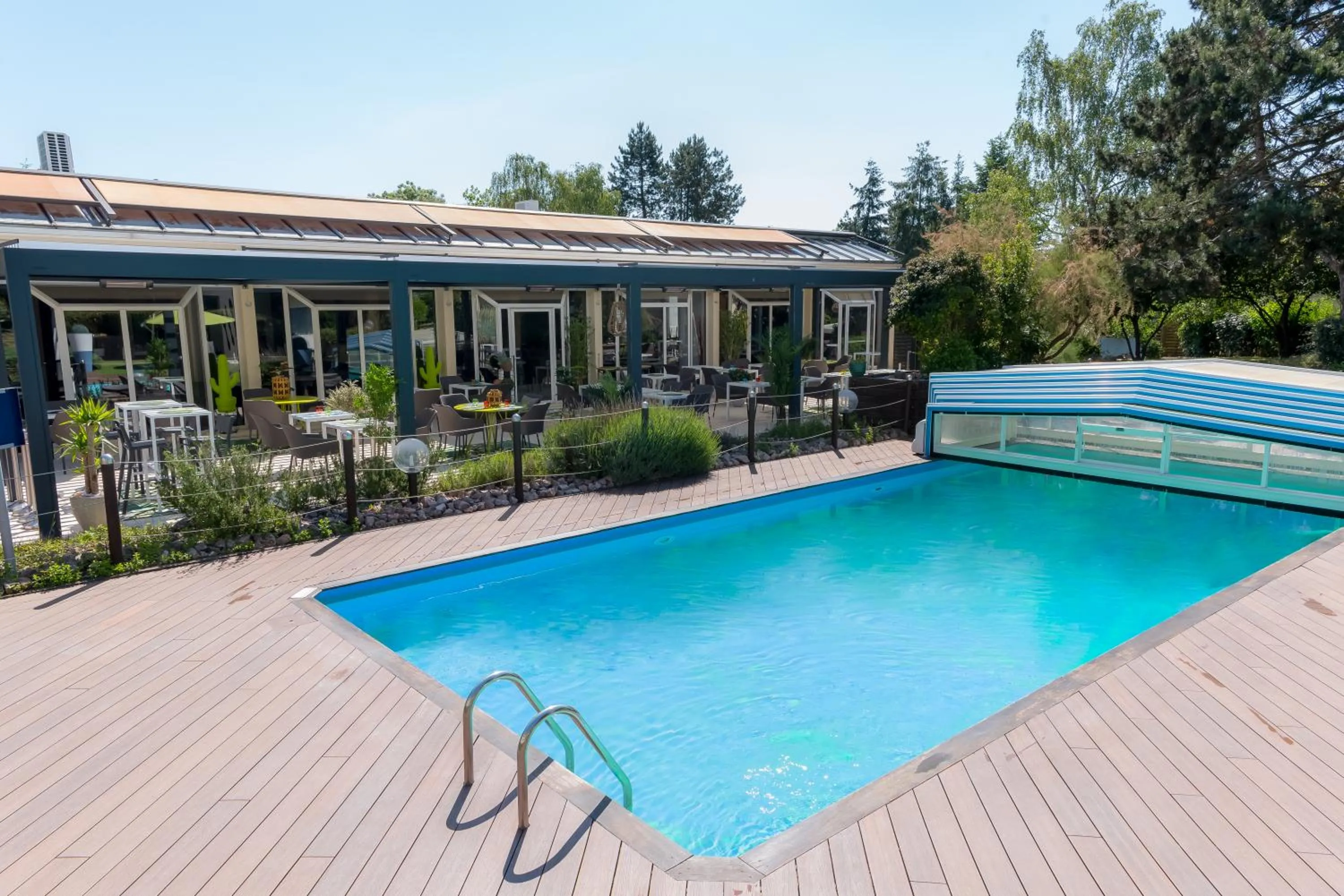 Balcony/Terrace in Novotel Chartres