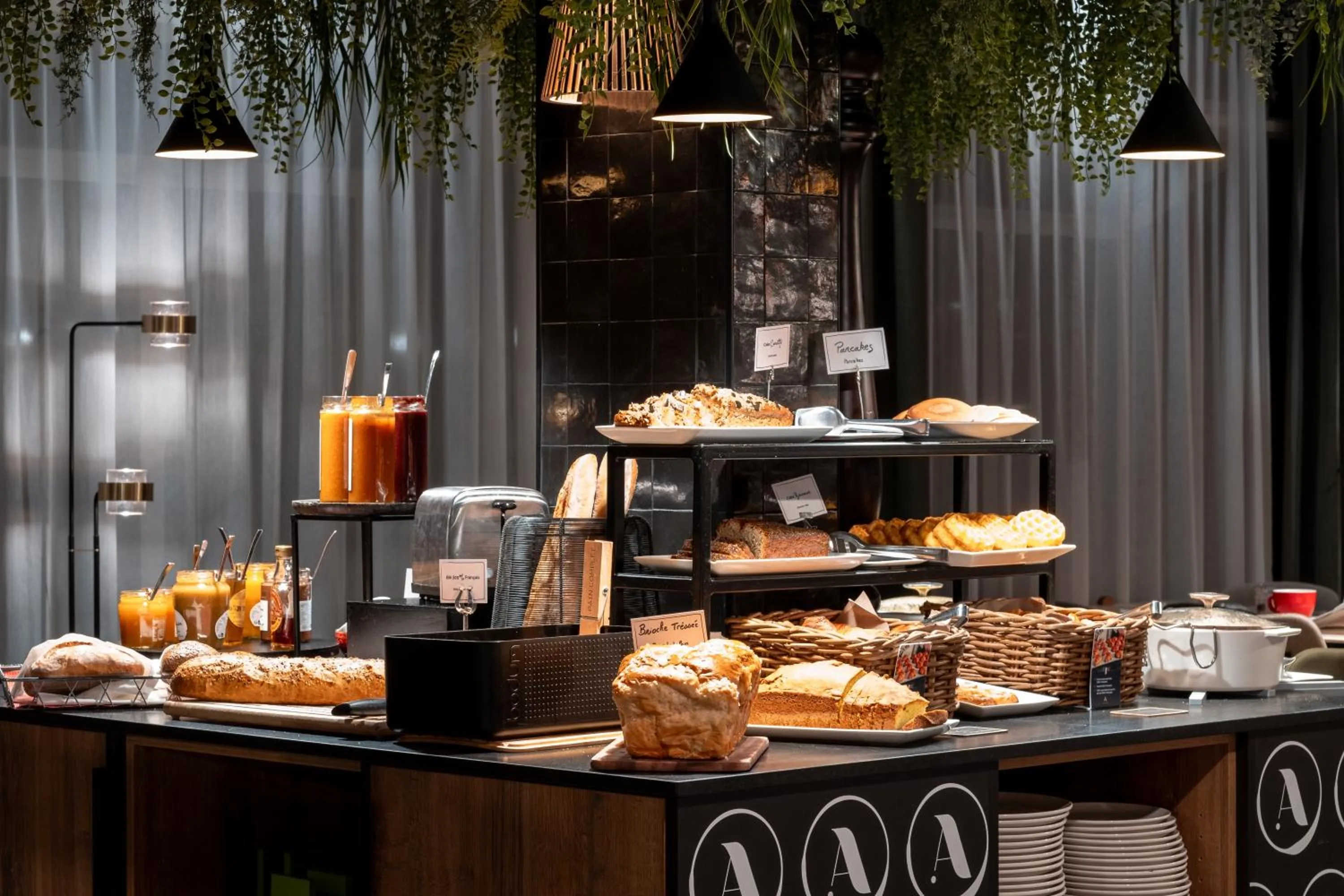 Breakfast in Novotel Chartres